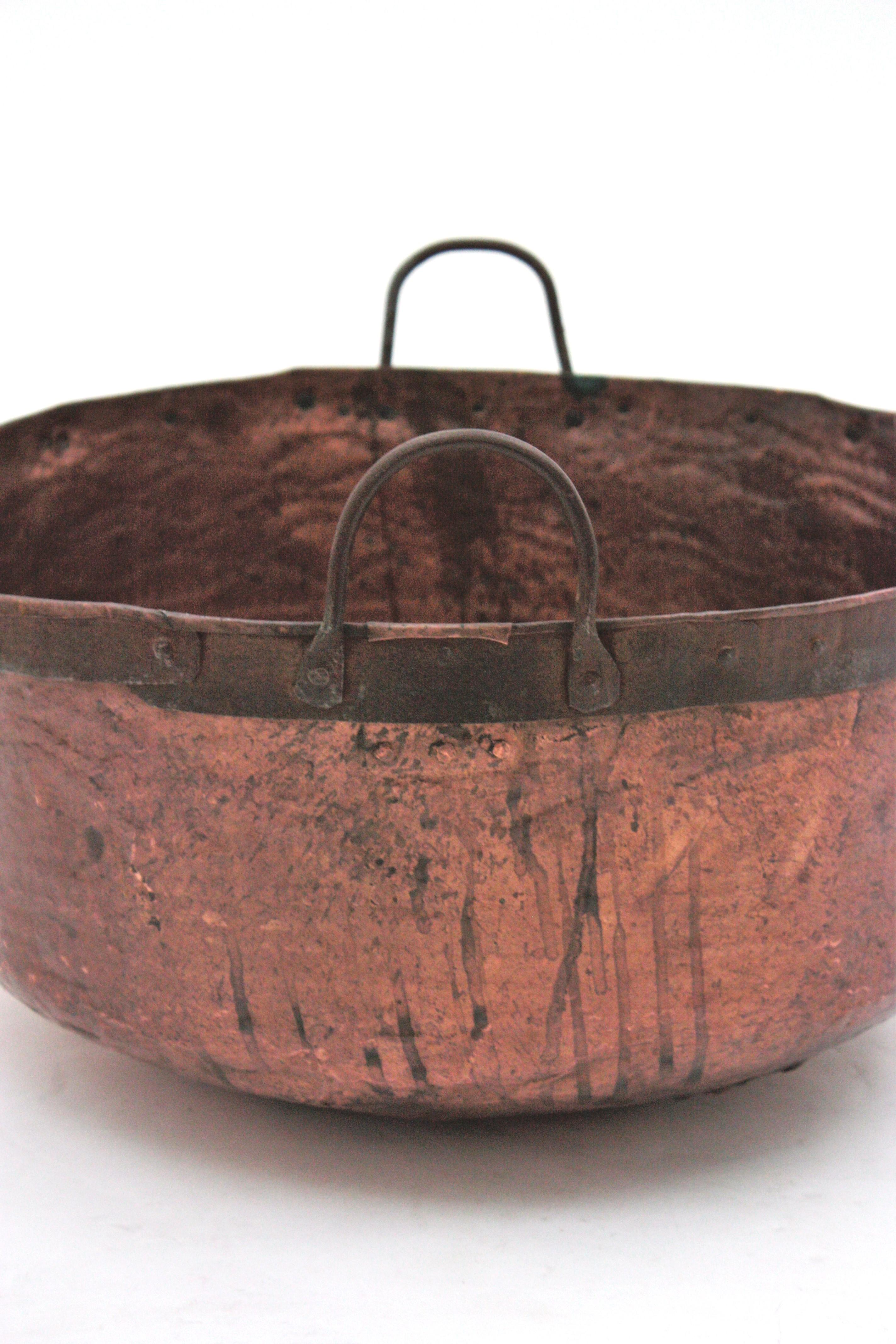 Massive French Copper Cauldron Pot with Iron Handles For Sale 7