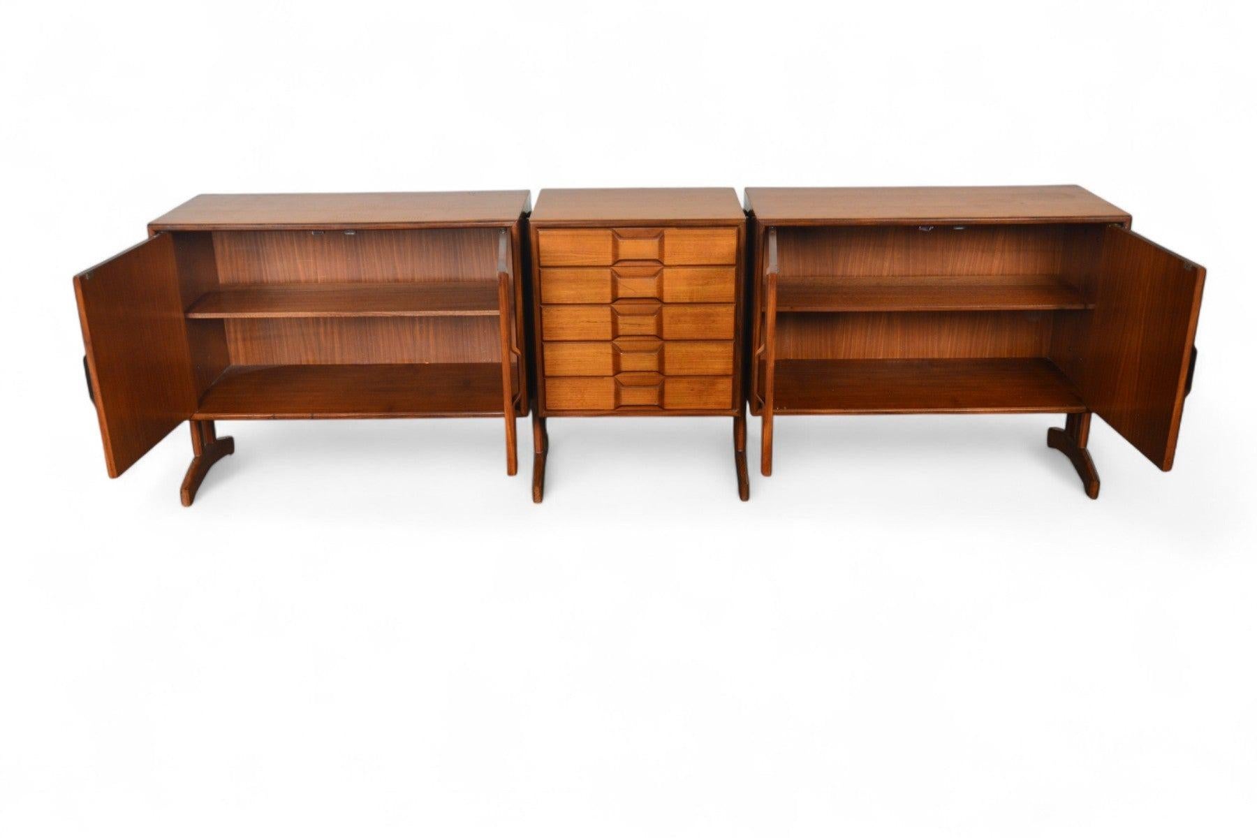 Gran Credenza italiana Gianfranco Frattini de los años 60 en teca en Bueno estado para la venta en Berkeley, CA