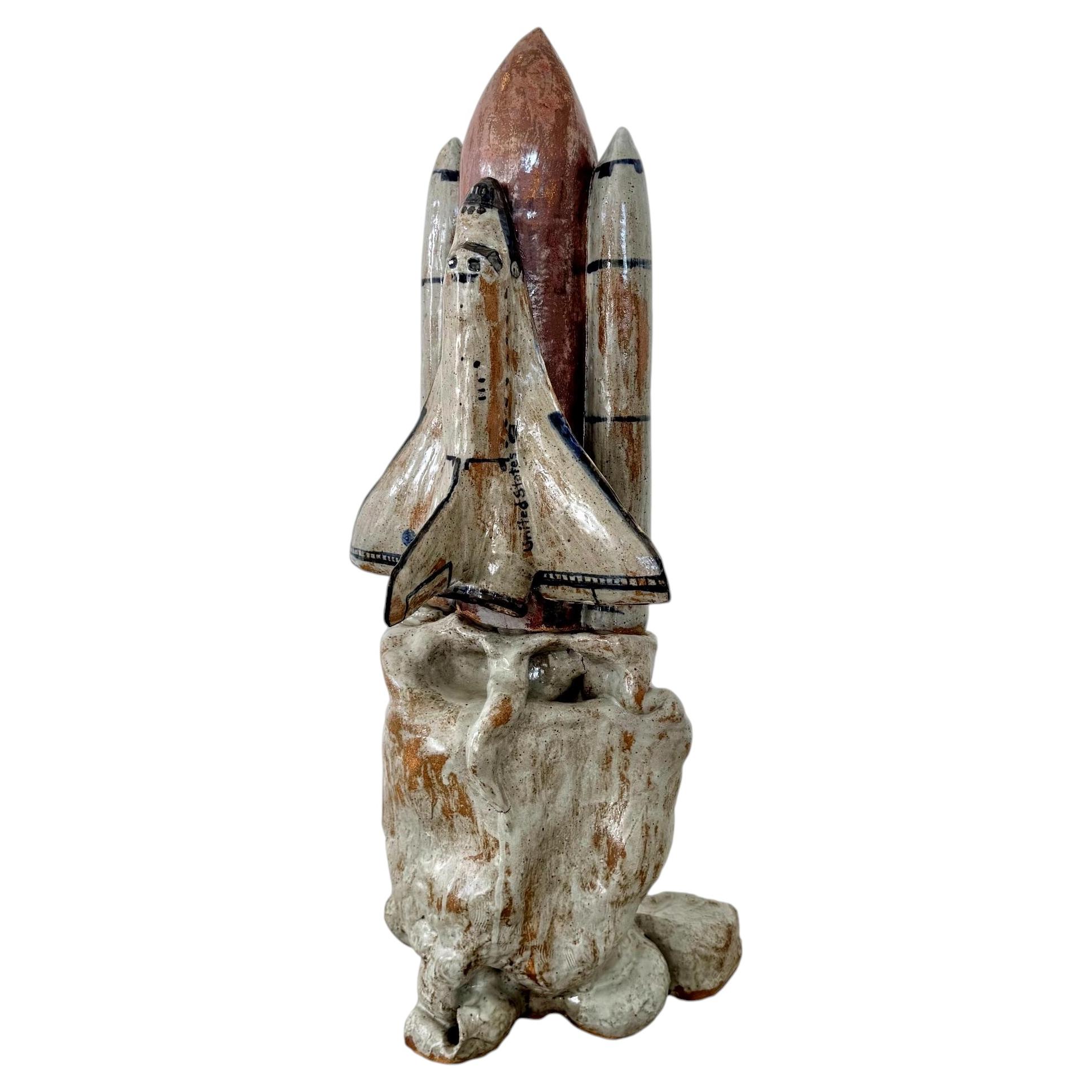Navette spatiale massive en céramique émaillée A Space, années 1980 USA en vente