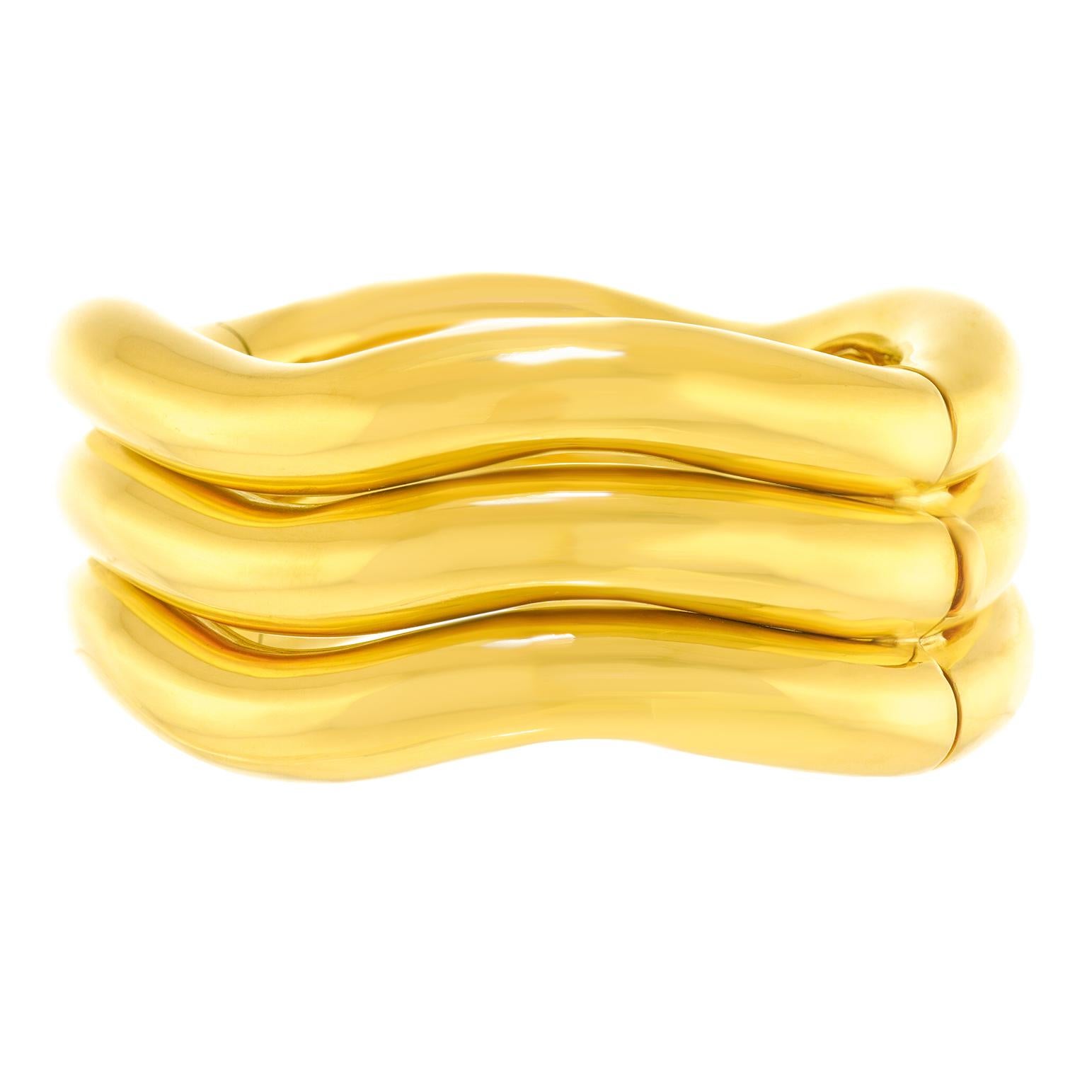 Massive Gold Bangle by Tiffany & Co. 18k For Sale 1