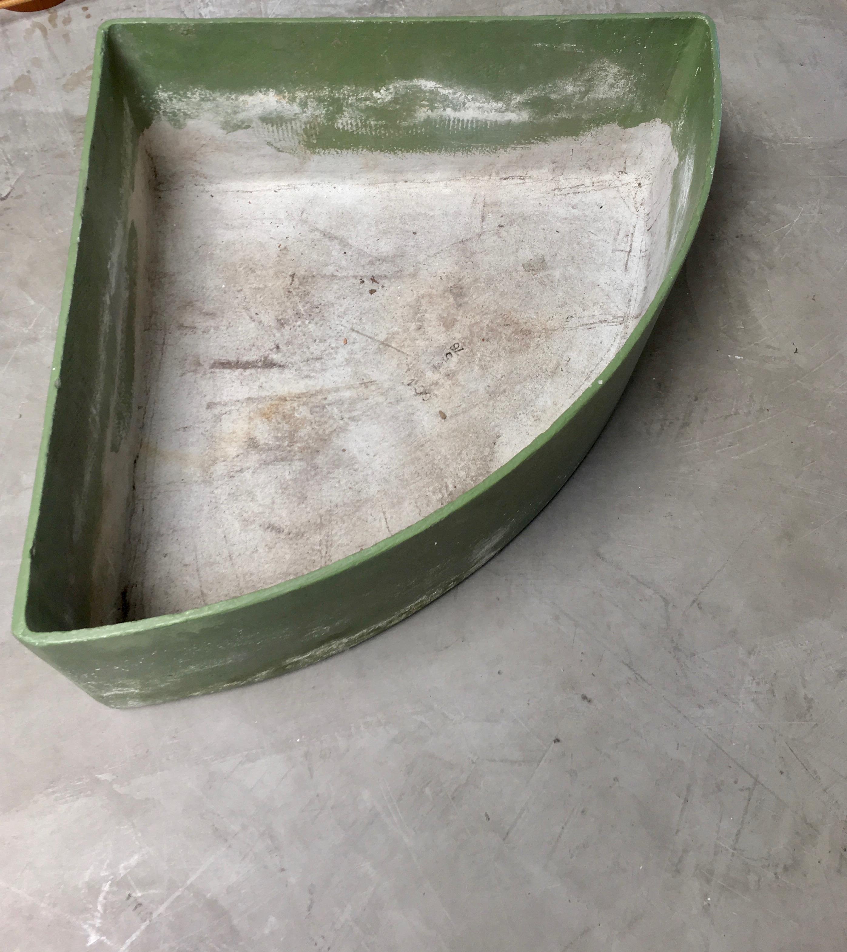Massive green corner planter by Swiss Architect Willy Guhl. Gorgeous planter for indoors or outside. Excellent patina. Never seen this piece before. Large scale. Great green and white coloring. Stamped item numbers from factory. Excellent