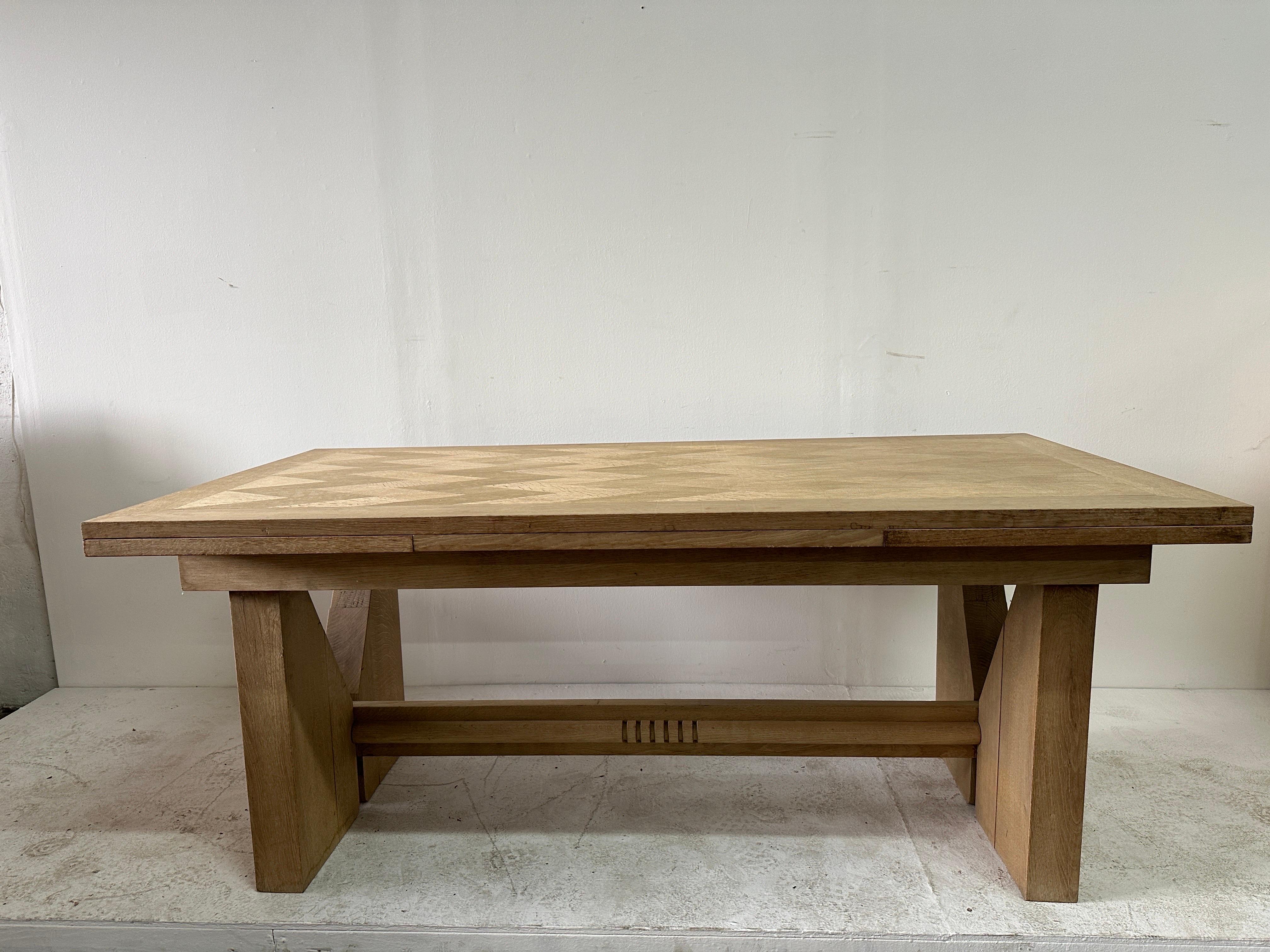 Massive Guillerme et Chambron Bleached Oak Dining Table for Votre Maison en vente 9