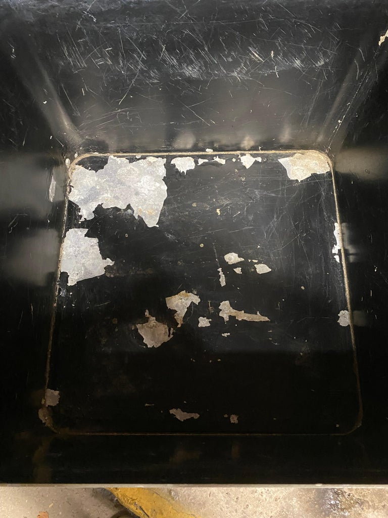 Massive Habitat International Aluminum Architectural Planter For Sale