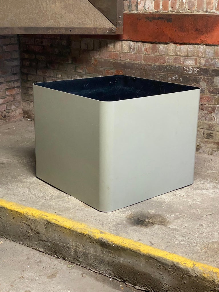 Massive Habitat International Aluminum Architectural Planter For Sale