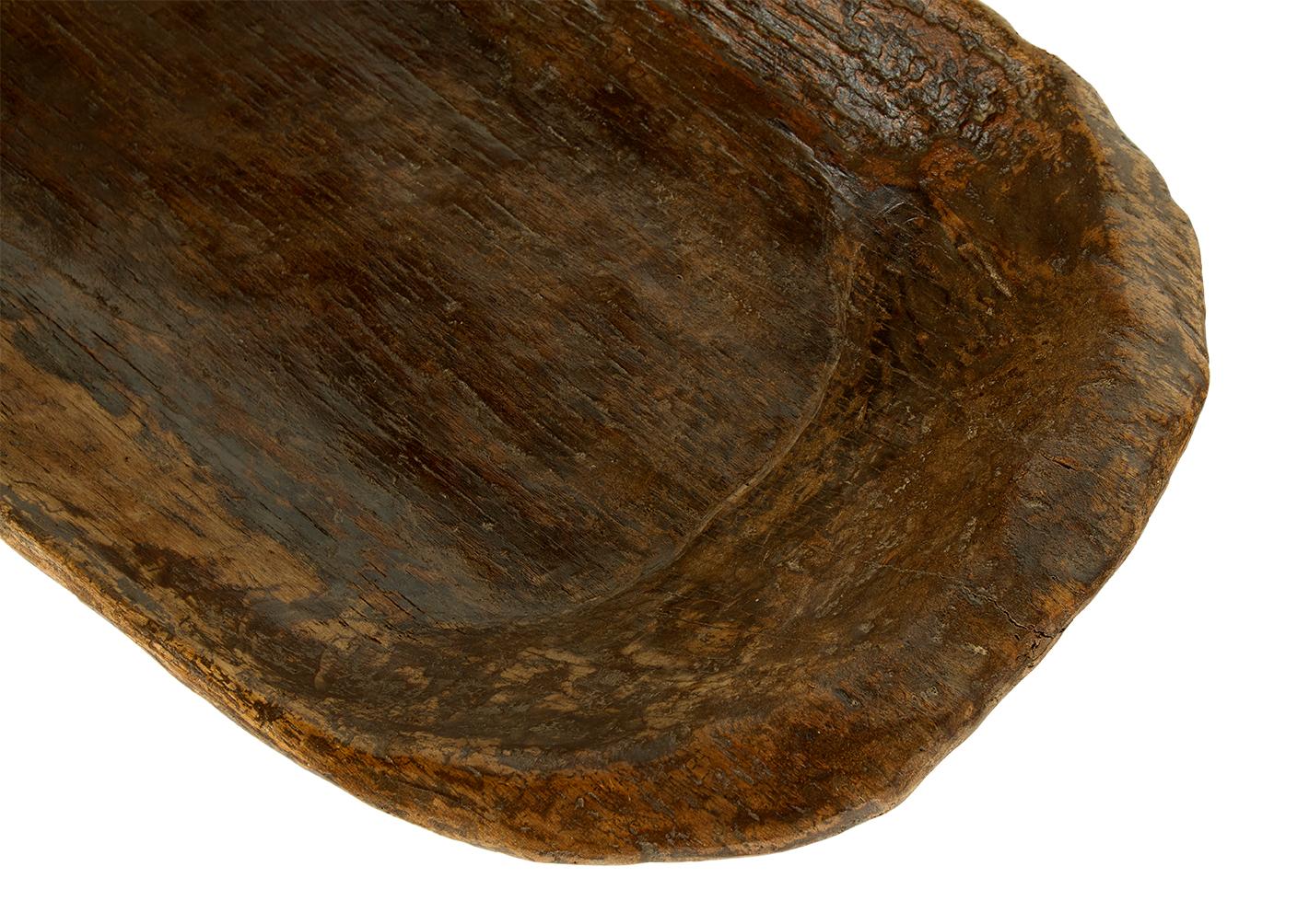 Organico moderno Massiccio abbeveratoio scavato a mano in vendita