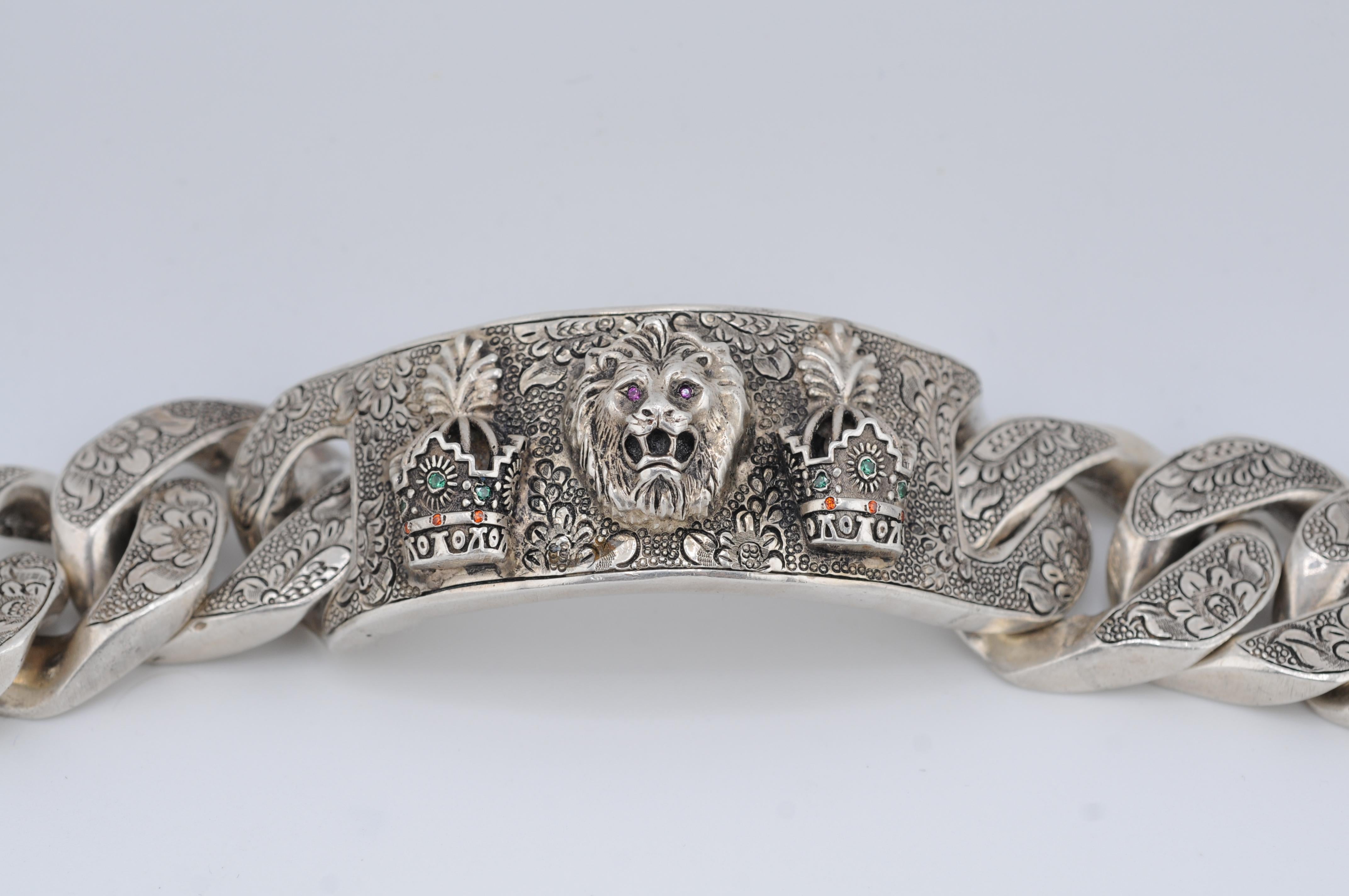 Massives handgefertigtes Silberarmband mit Löwen- und Schwertmotiv, Edelsteine 6