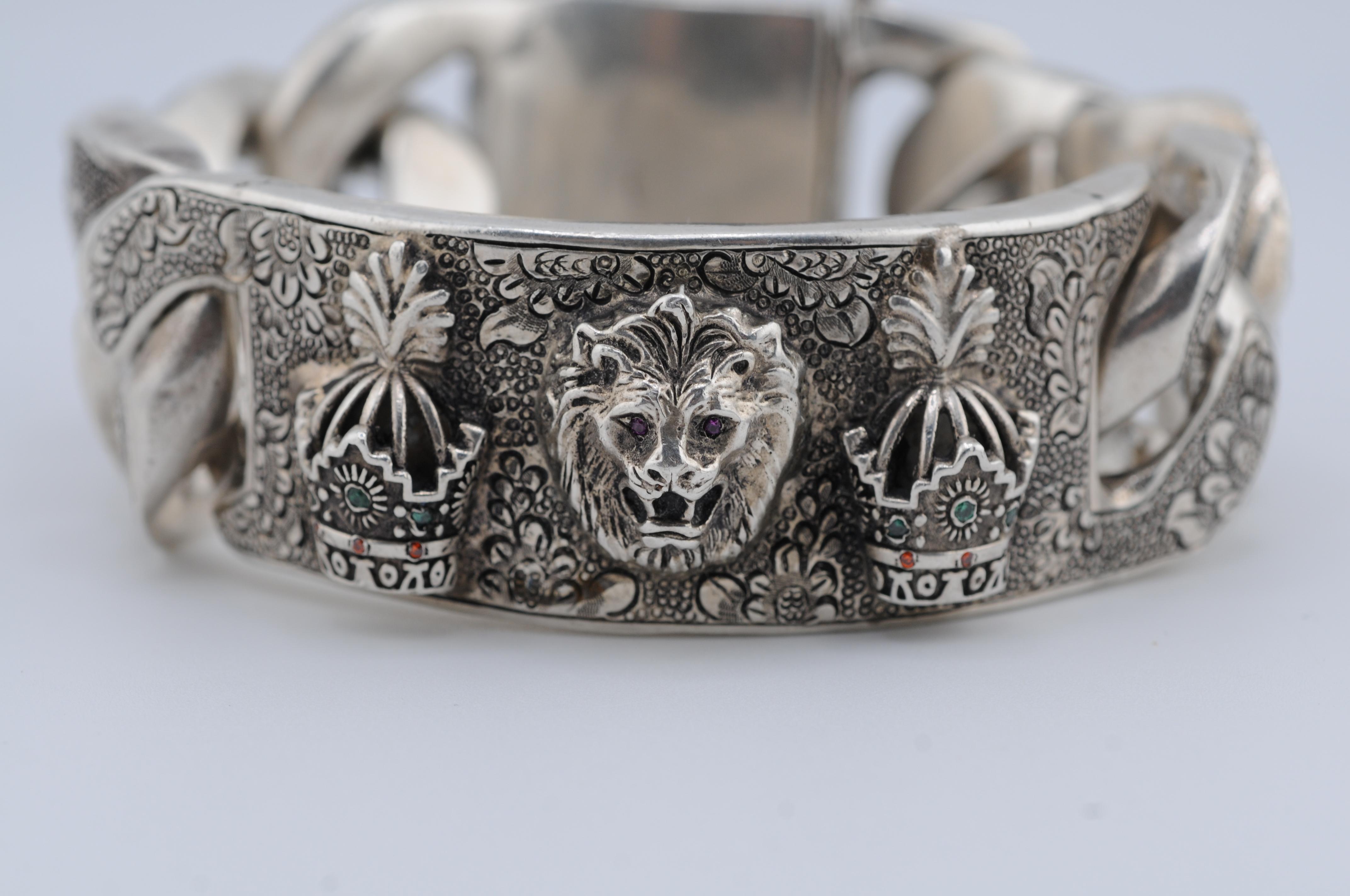 Massives handgefertigtes Silberarmband mit Löwen- und Schwertmotiv, Edelsteine für Damen oder Herren