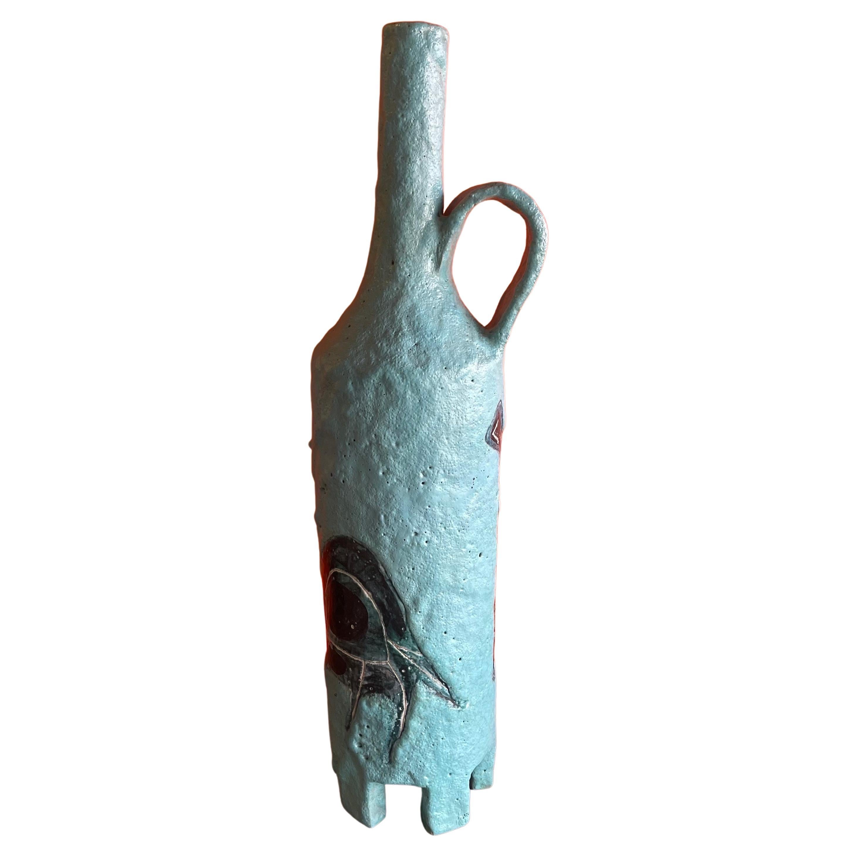 Super seltene MCM Keramik / Keramik behandelt Krug / Vase von Aldo Londi für Bitossi Raymor, ca. 1960er Jahre. Das Stück ist in einem sehr guten Vintage-Zustand mit einer tollen Farbe, Textur und komplizierten Details; es wäre eine fantastische