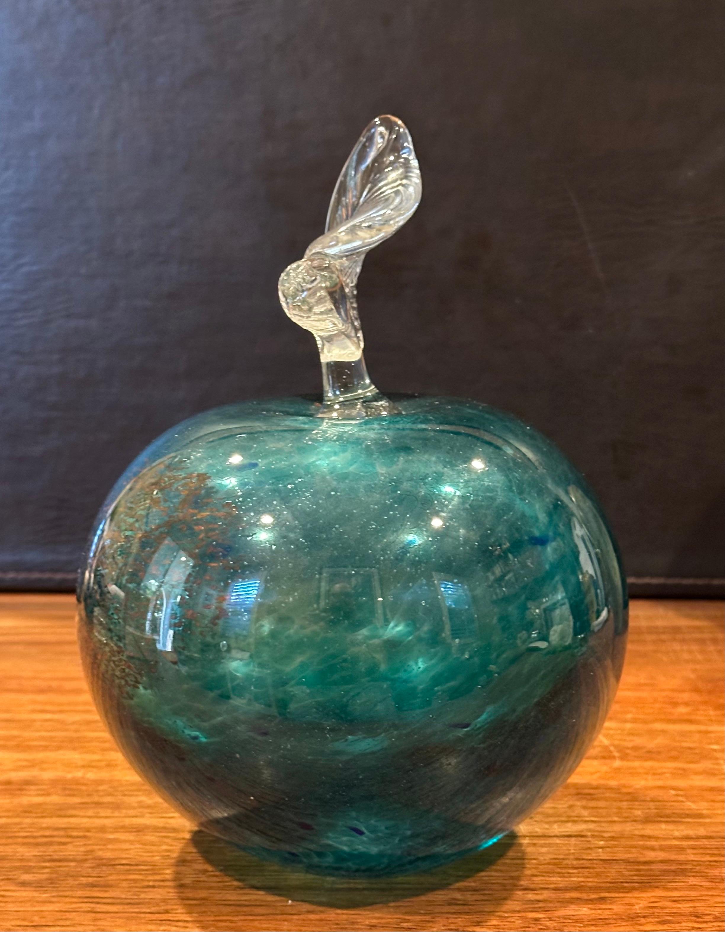 Manzana masiva de cristal artístico italiano de Murano siglo XX en venta