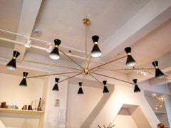 Massive Oval Italian Campana Chandelier en laiton et émail, Blueprint Lighting