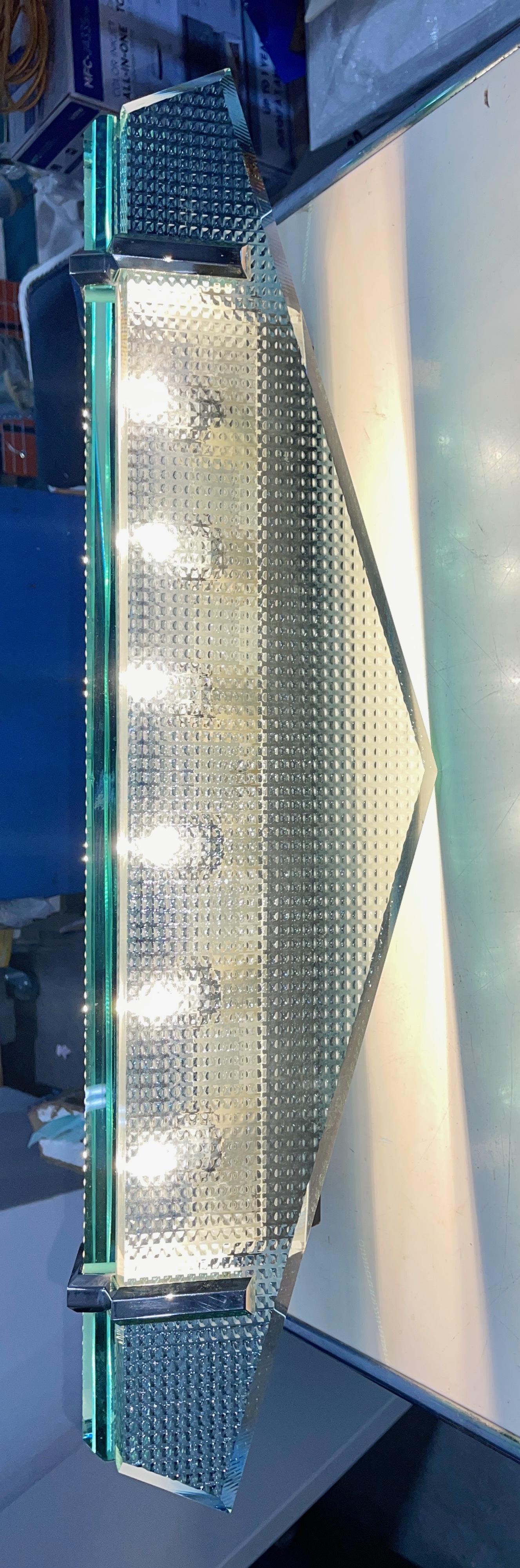 Massive italienische Wand- oder Deckenleuchte (Moderne der Mitte des Jahrhunderts) im Angebot