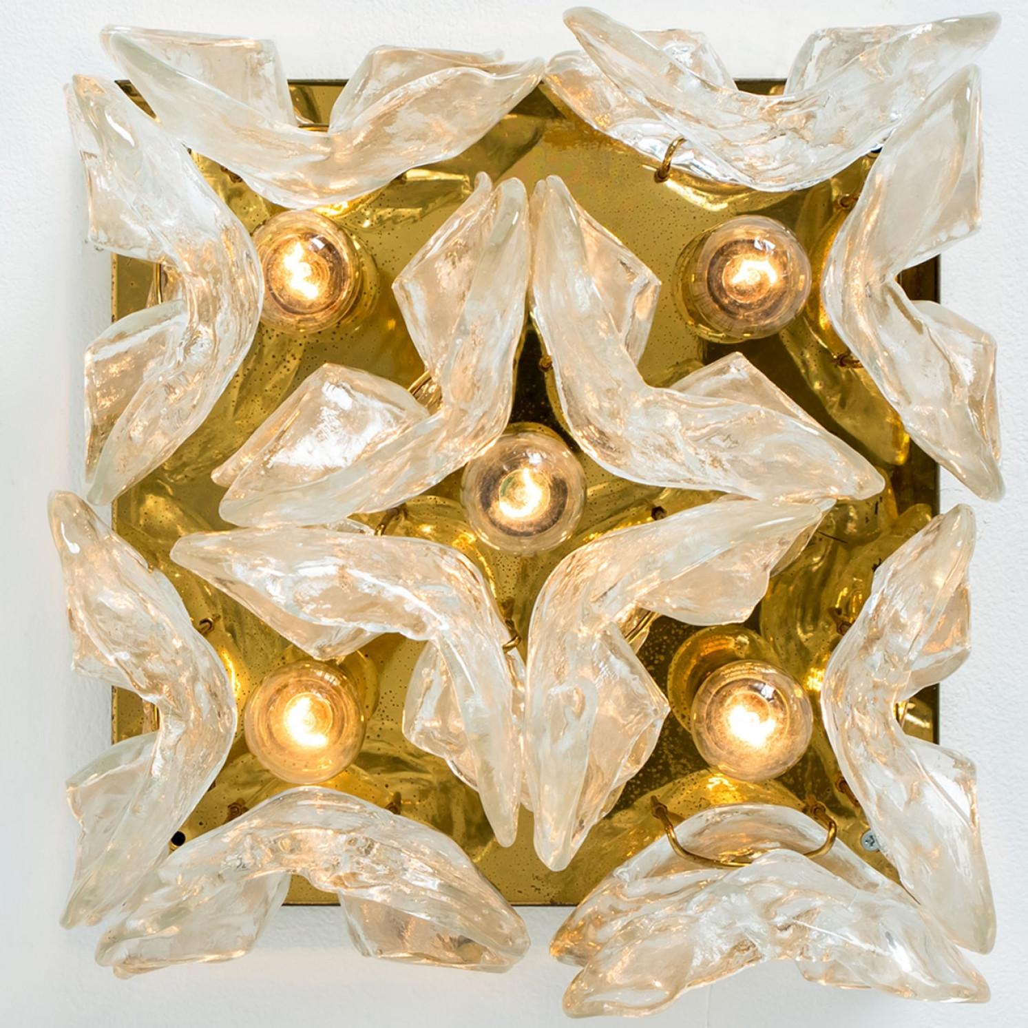 Massive J.T. Lustre encastré Kalmar Catena en verre de Murano et laiton, 1970 en vente 3