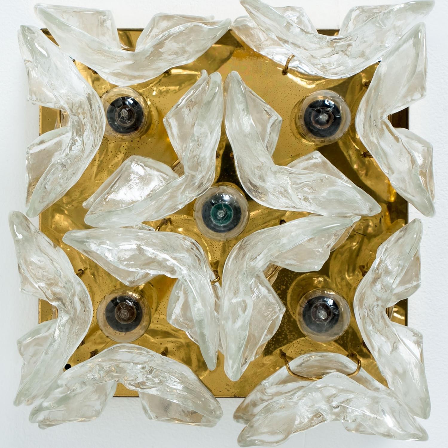 Massive J.T. Lustre encastré Kalmar Catena en verre de Murano et laiton, 1970 en vente 4