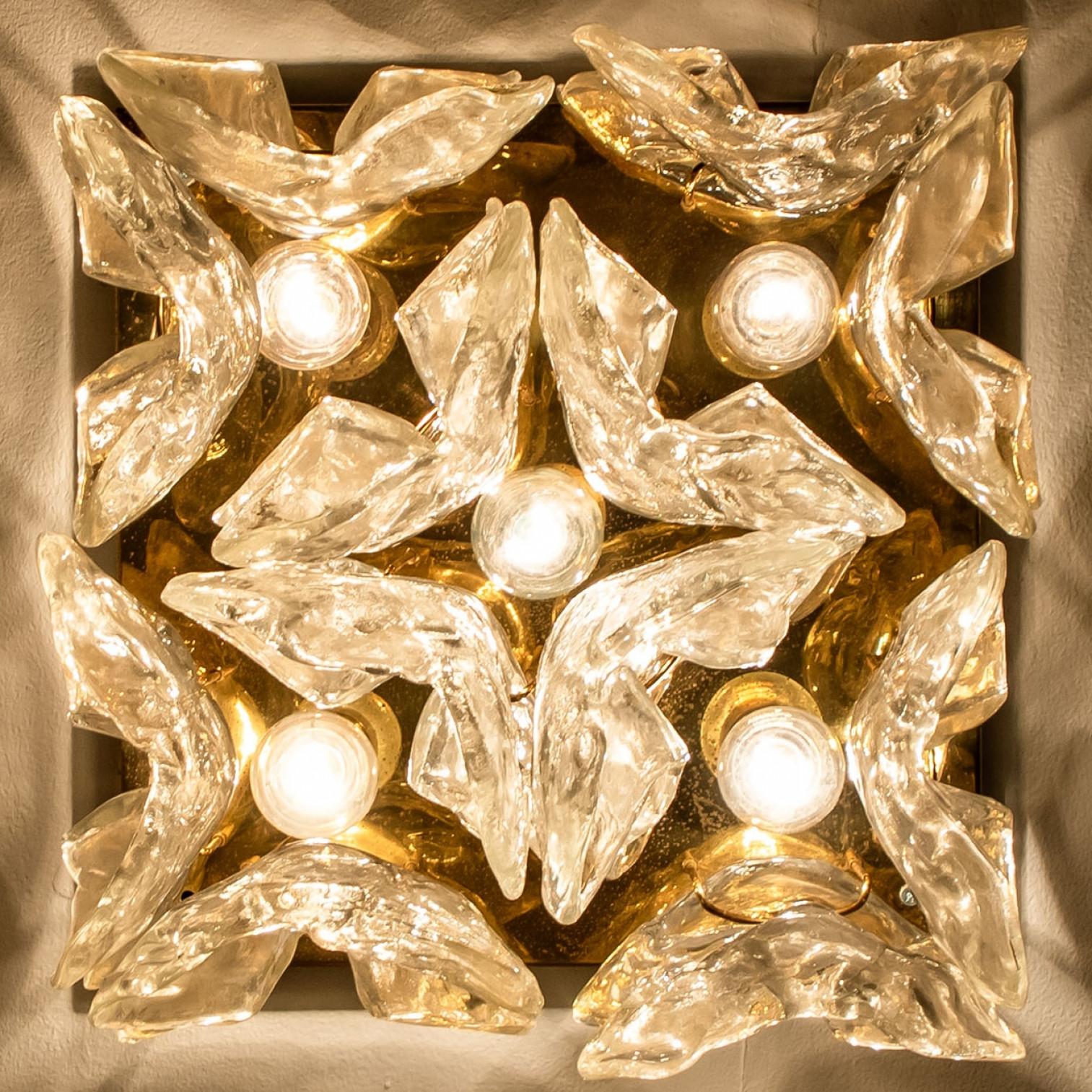 Émaillé Massive J.T. Lustre encastré Kalmar Catena en verre de Murano et laiton, 1970 en vente