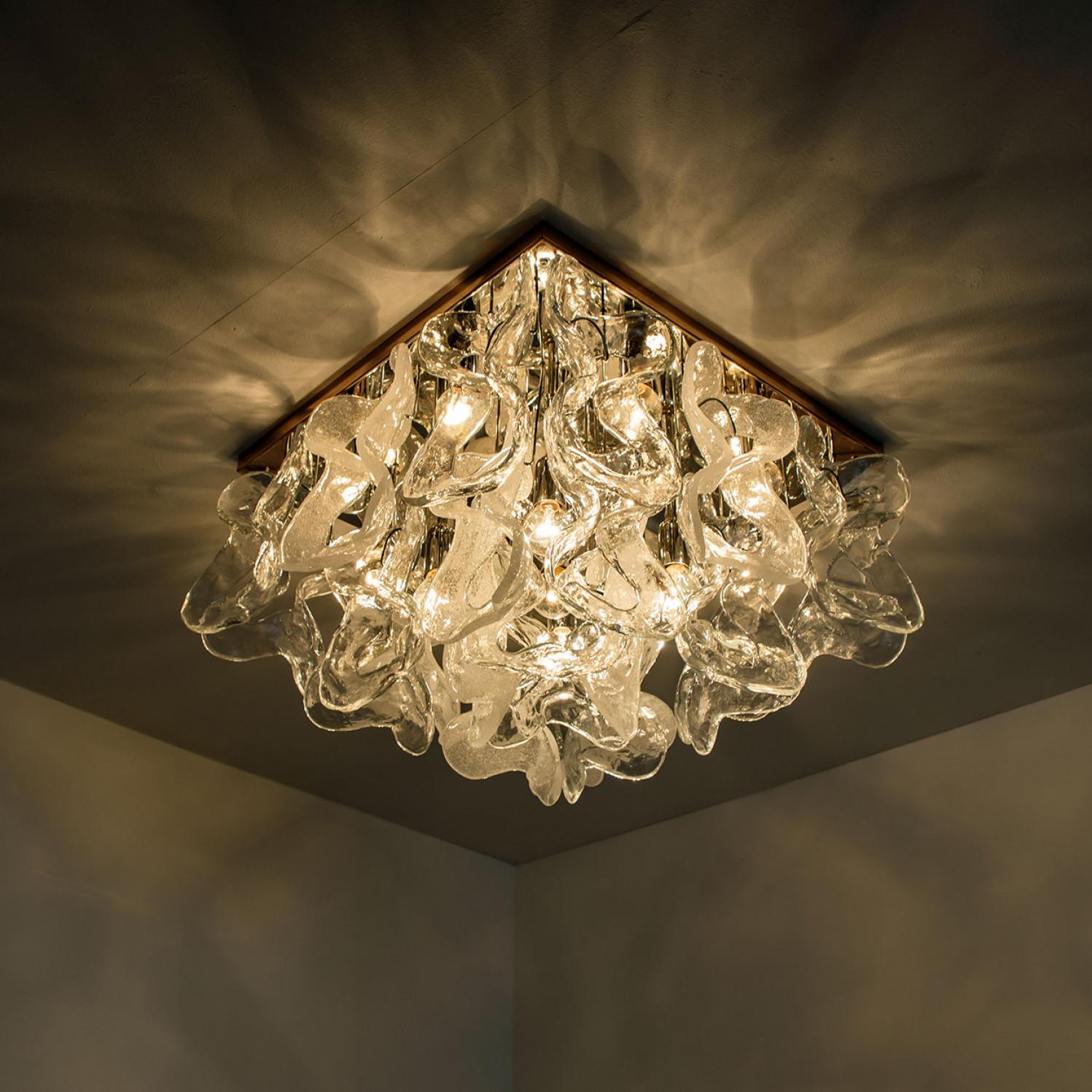 Massive J.T. Lustre encastré en laiton et verre de Murano Kalmar « Catena », 1970 en vente 7