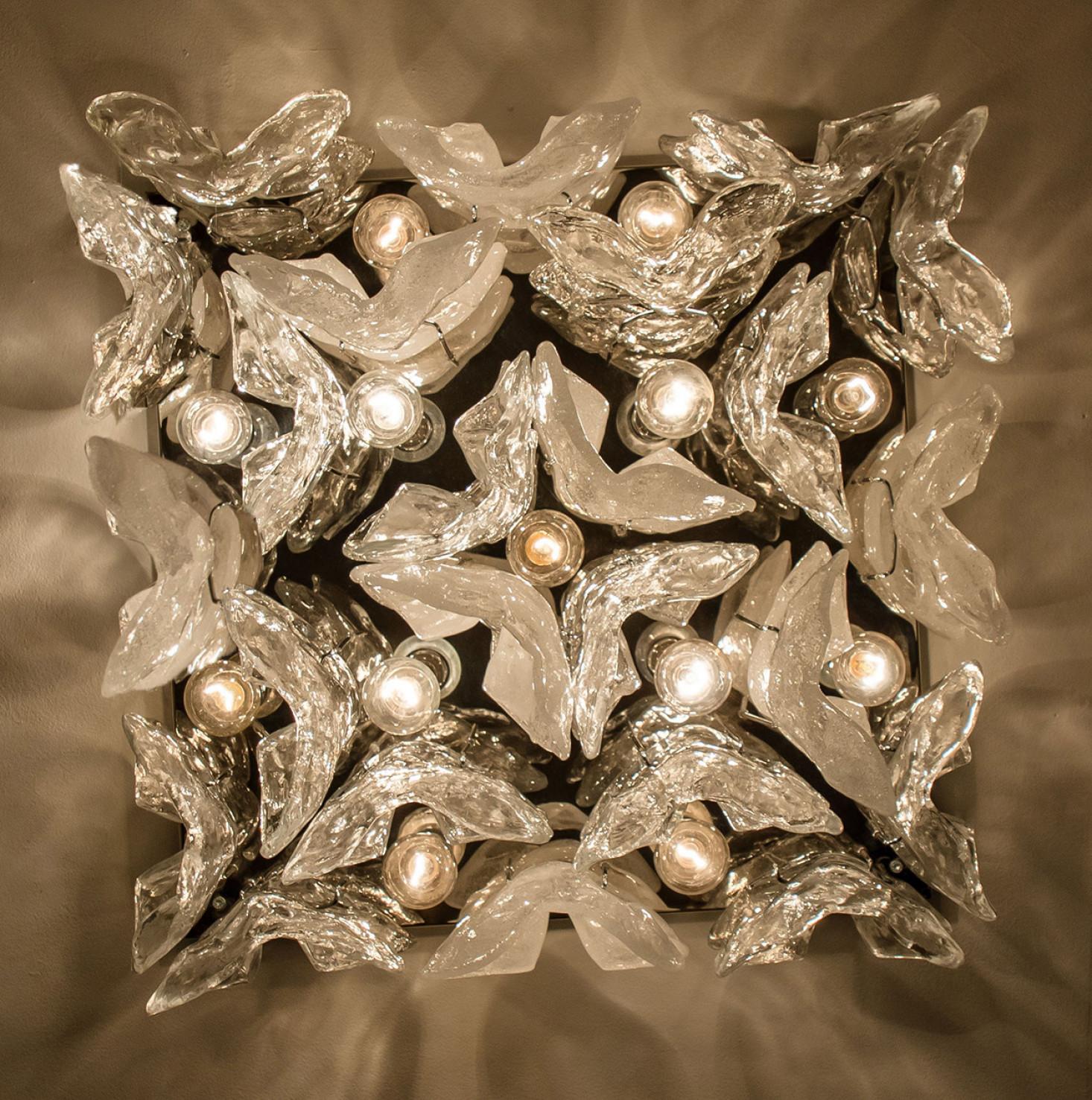 Massive J.T. Lustre encastré en laiton et verre de Murano Kalmar « Catena », 1970 en vente 9