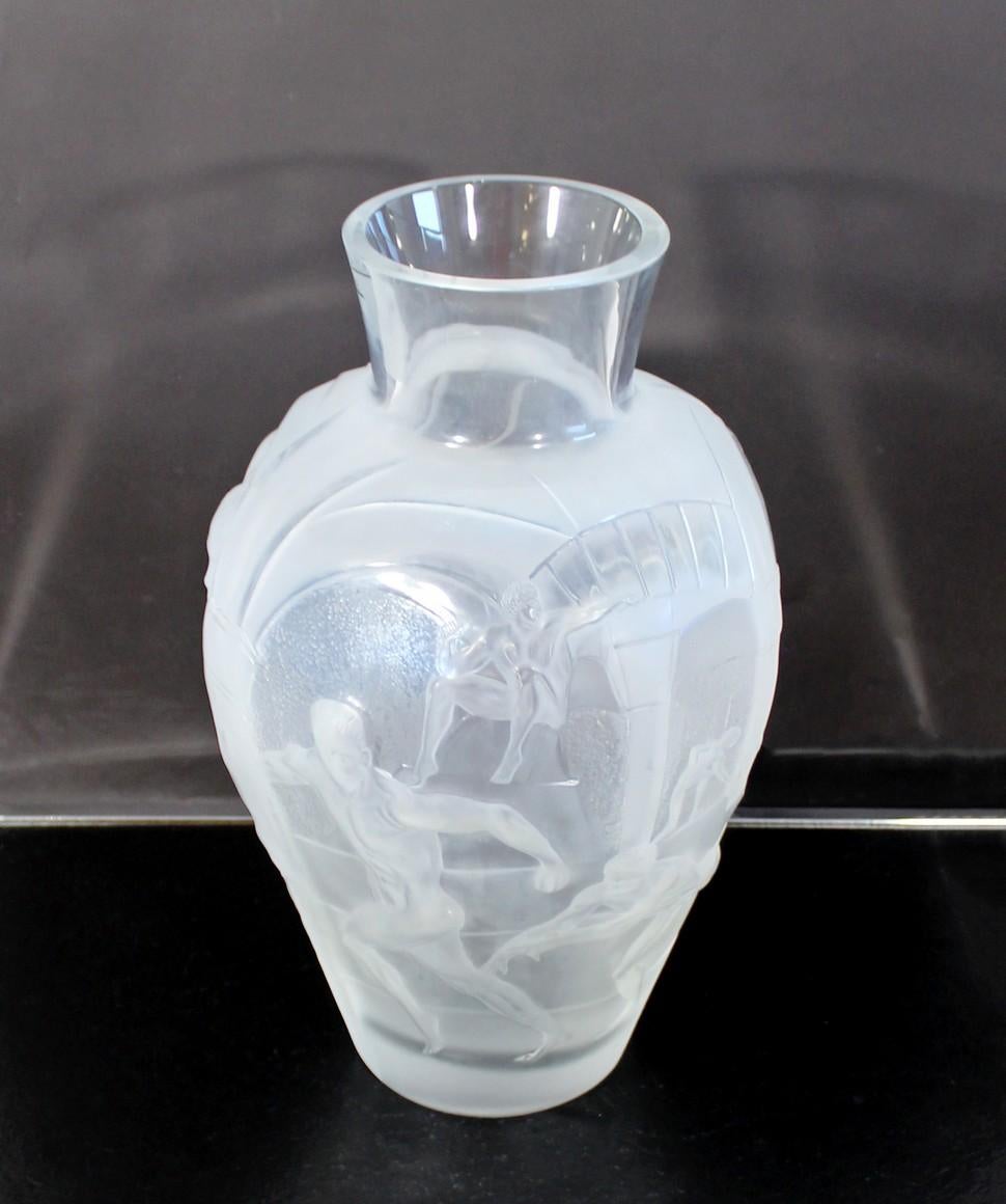 For your consideration is a wonderful crystal vase with Greco Roman figures engraved in the glass, 