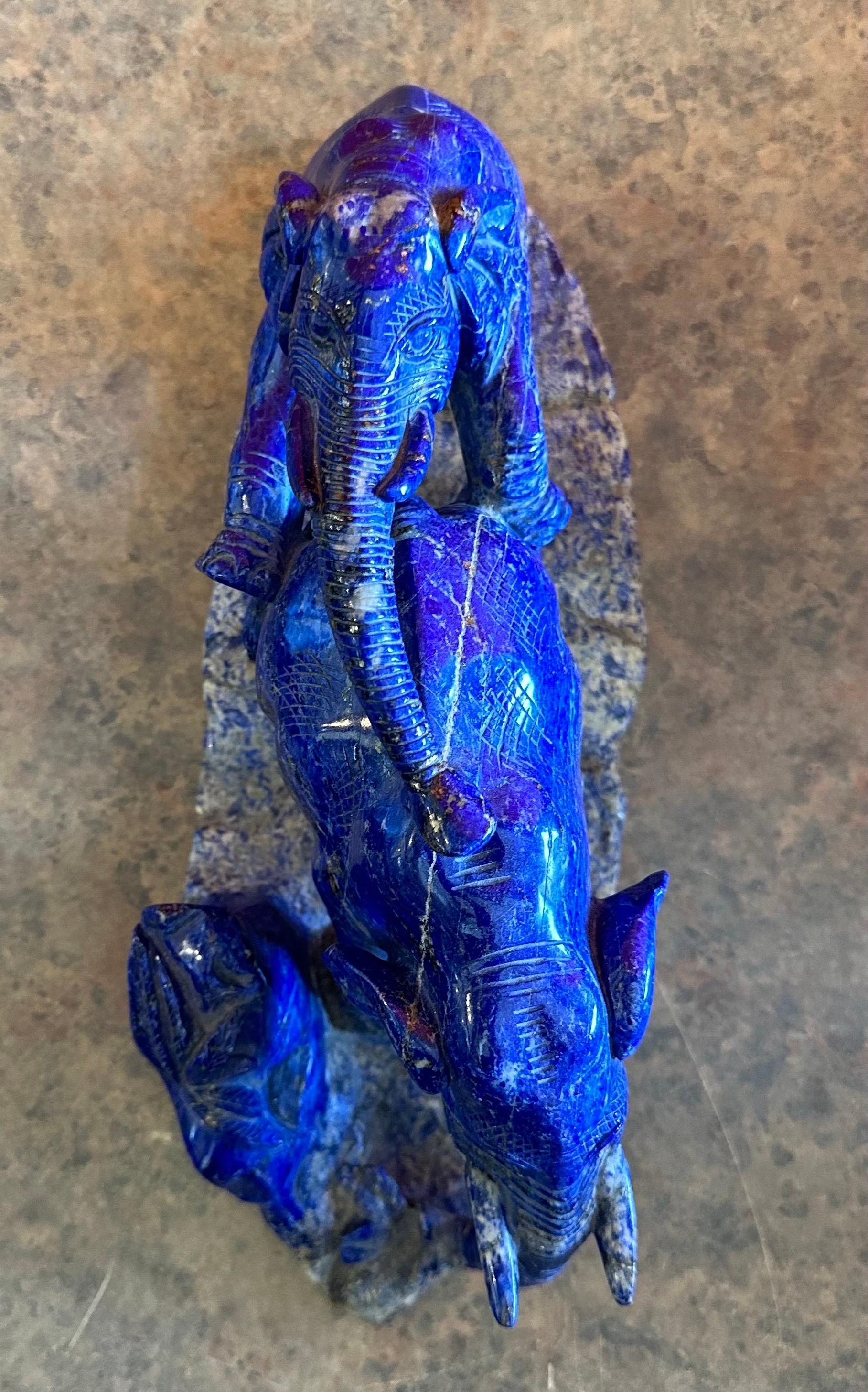 Scultura massiccia di elefanti in Lapis Lazuki in vendita 7