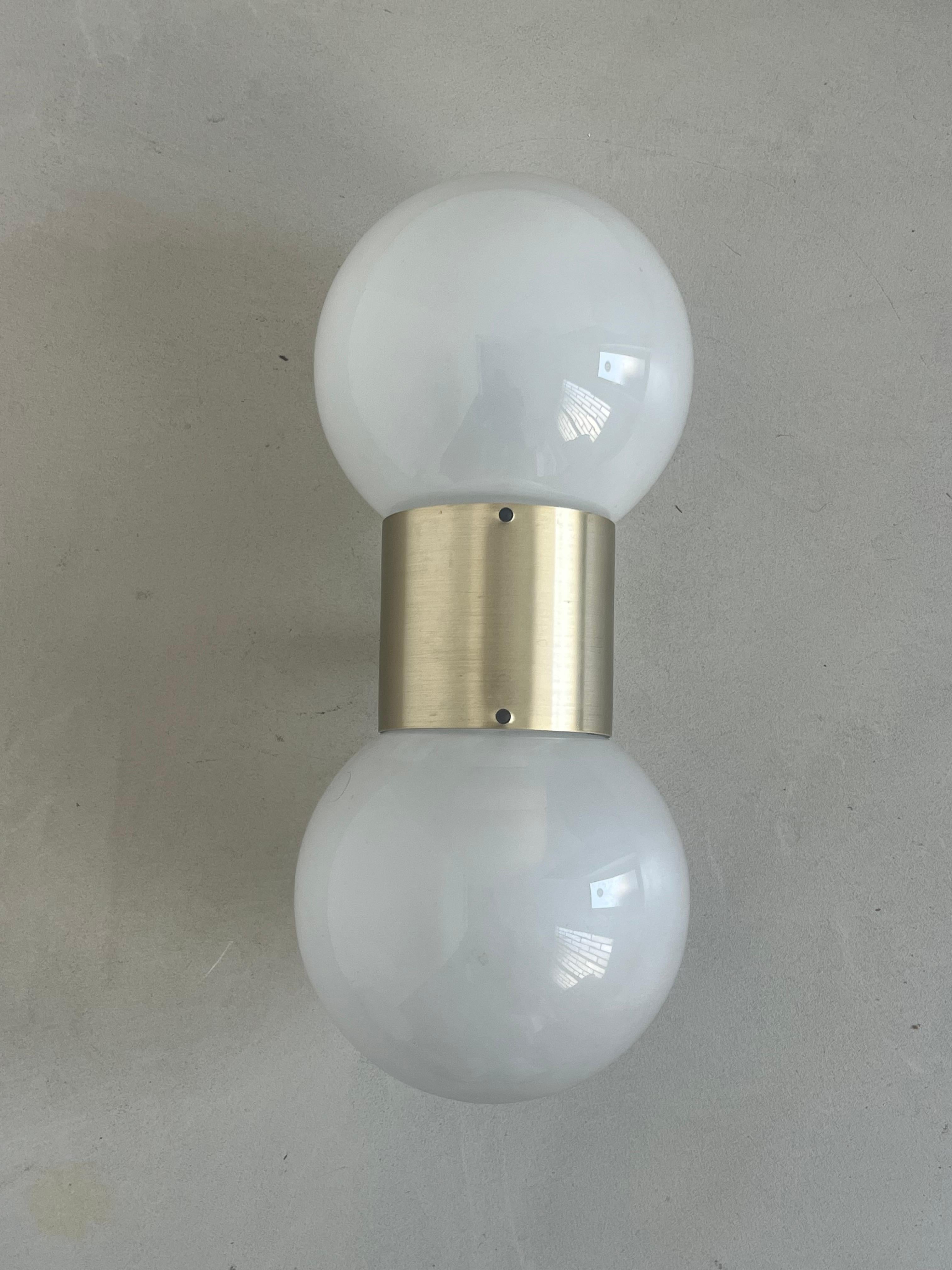 Metallo e vetro massiccio  Applique da parete anni '70 Stilux Milano in vendita 4