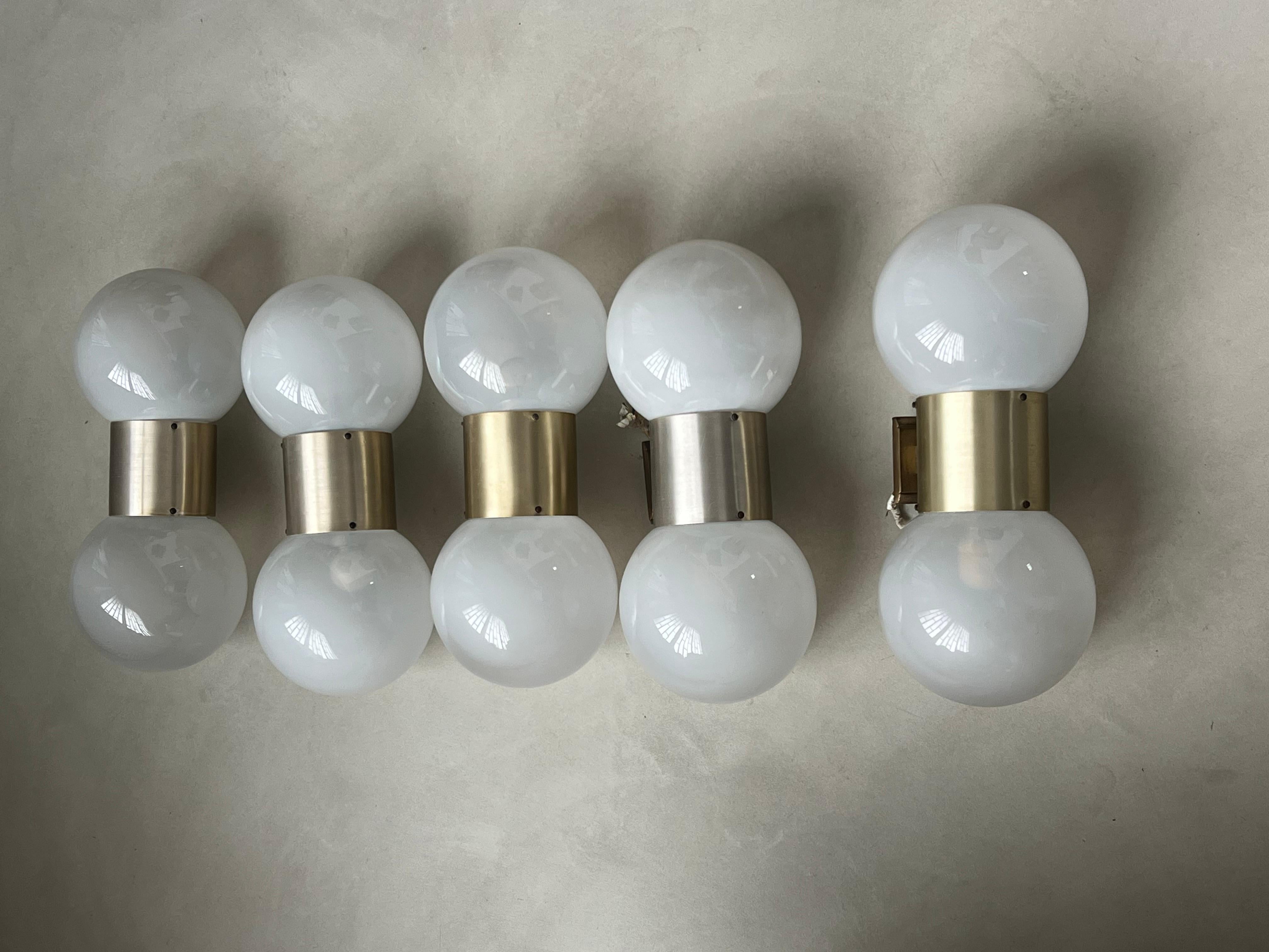 Moderno Metallo e vetro massiccio  Applique da parete anni '70 Stilux Milano in vendita