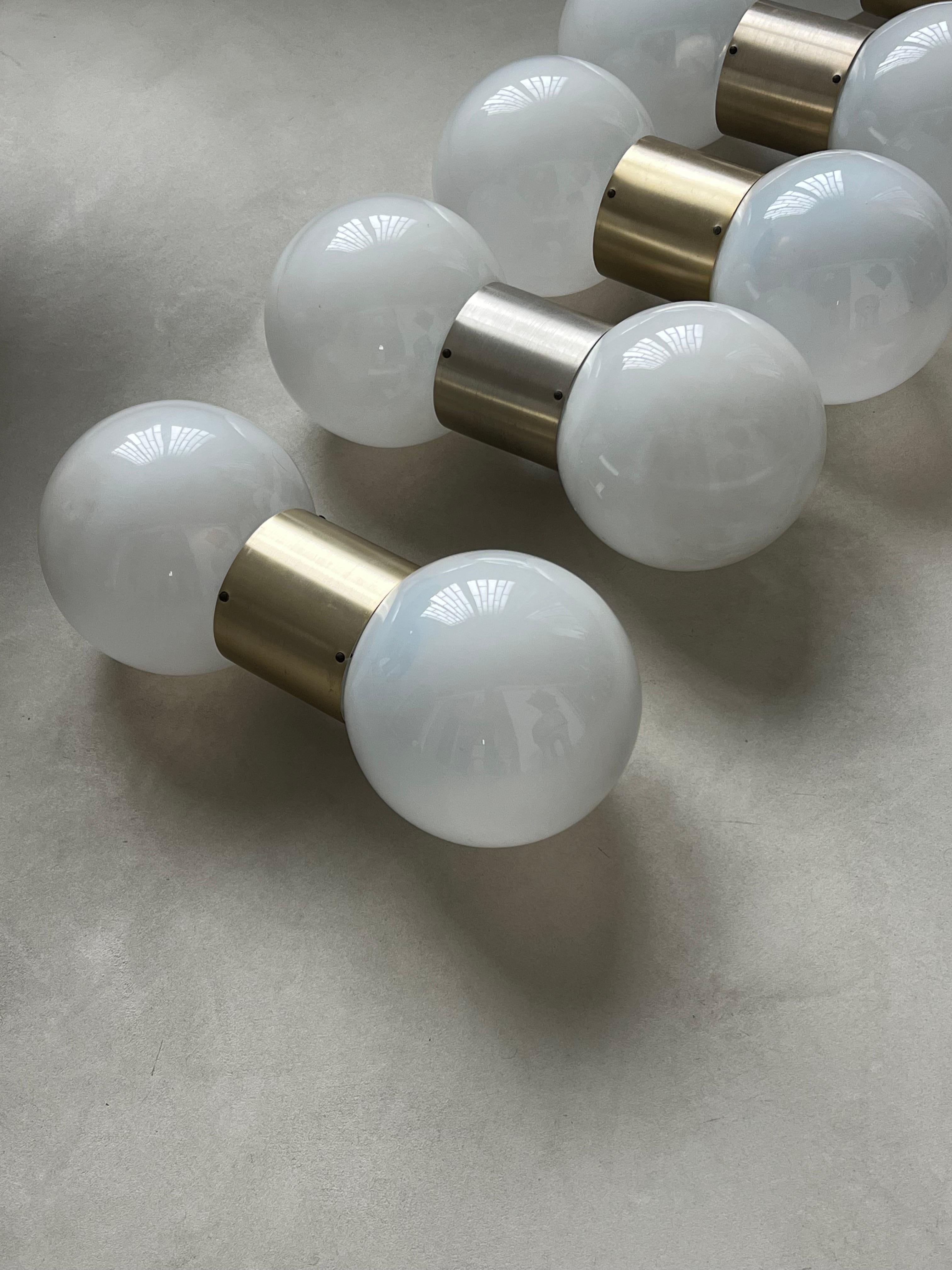 Italiano Metallo e vetro massiccio  Applique da parete anni '70 Stilux Milano in vendita