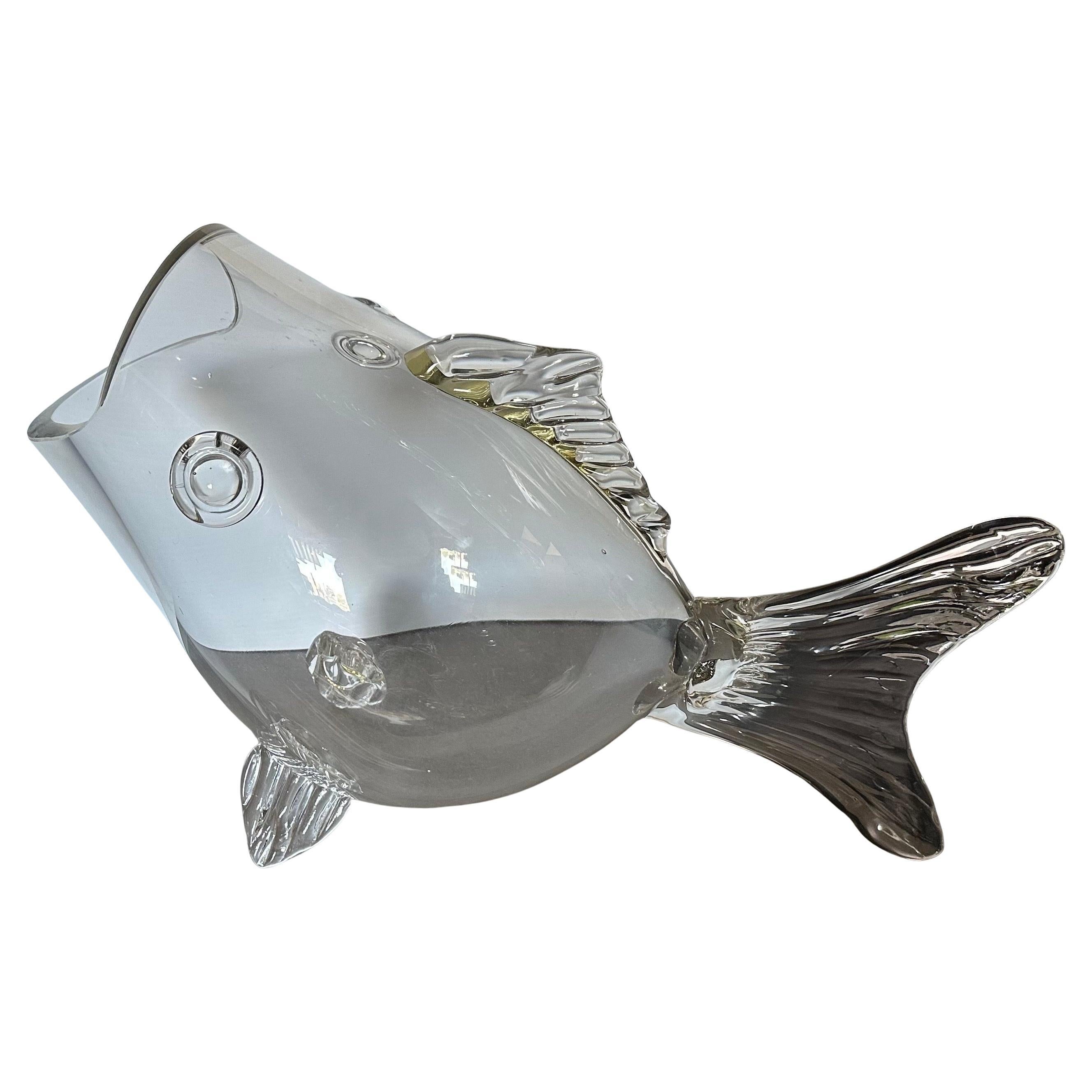 Americano Massive Mid-Century Hand-Blown Glass Fish Vase in the Style of Blenko Glass in vendita