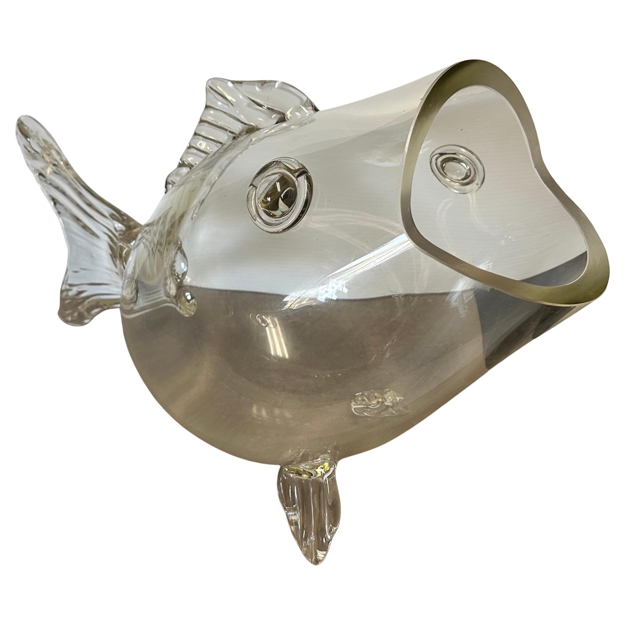 Vetro soffiato Massive Mid-Century Hand-Blown Glass Fish Vase in the Style of Blenko Glass in vendita