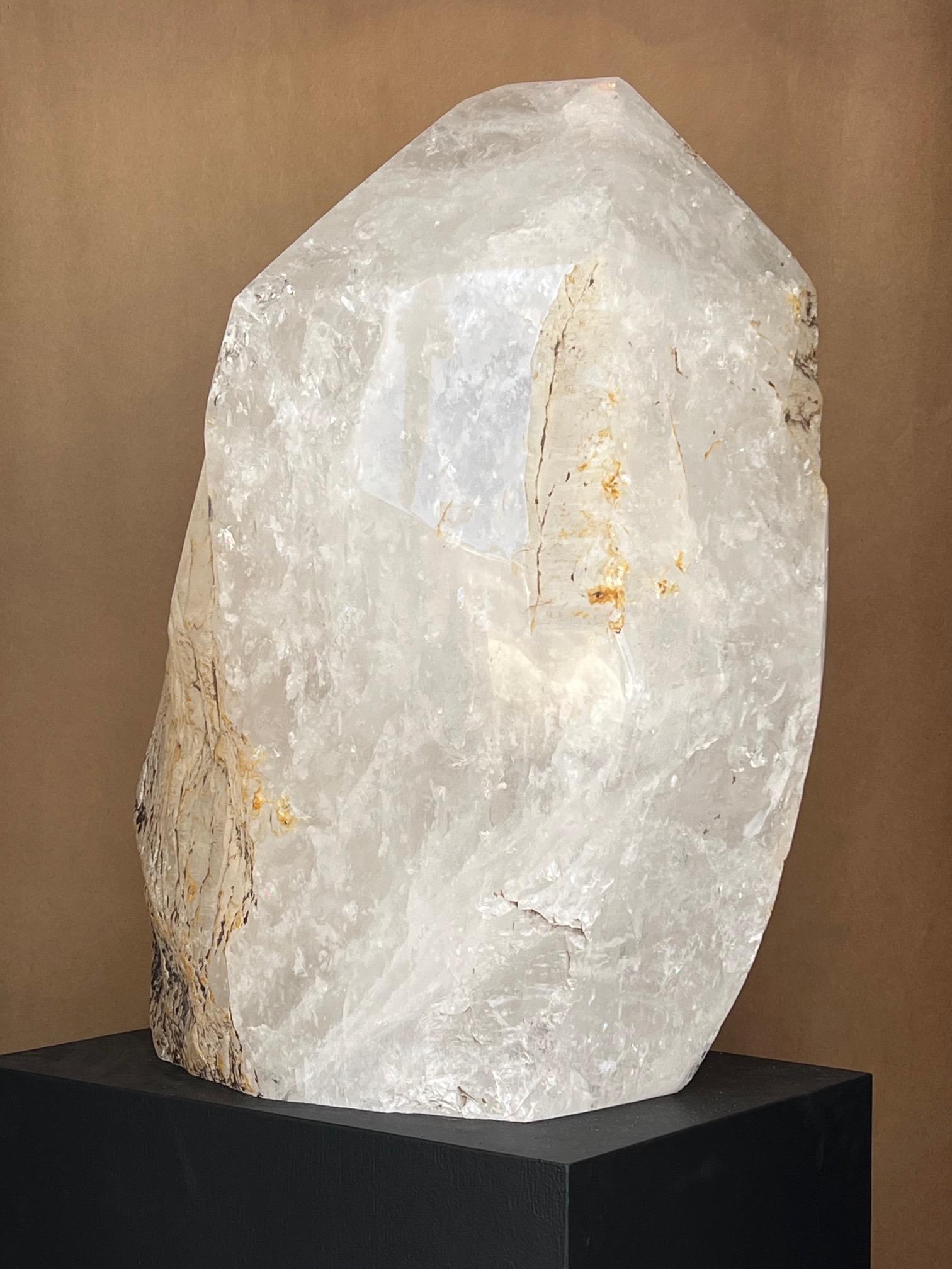 Massiver natürlicher weißer Bergkristall-Obelisk- Healing (amerikanisch) im Angebot