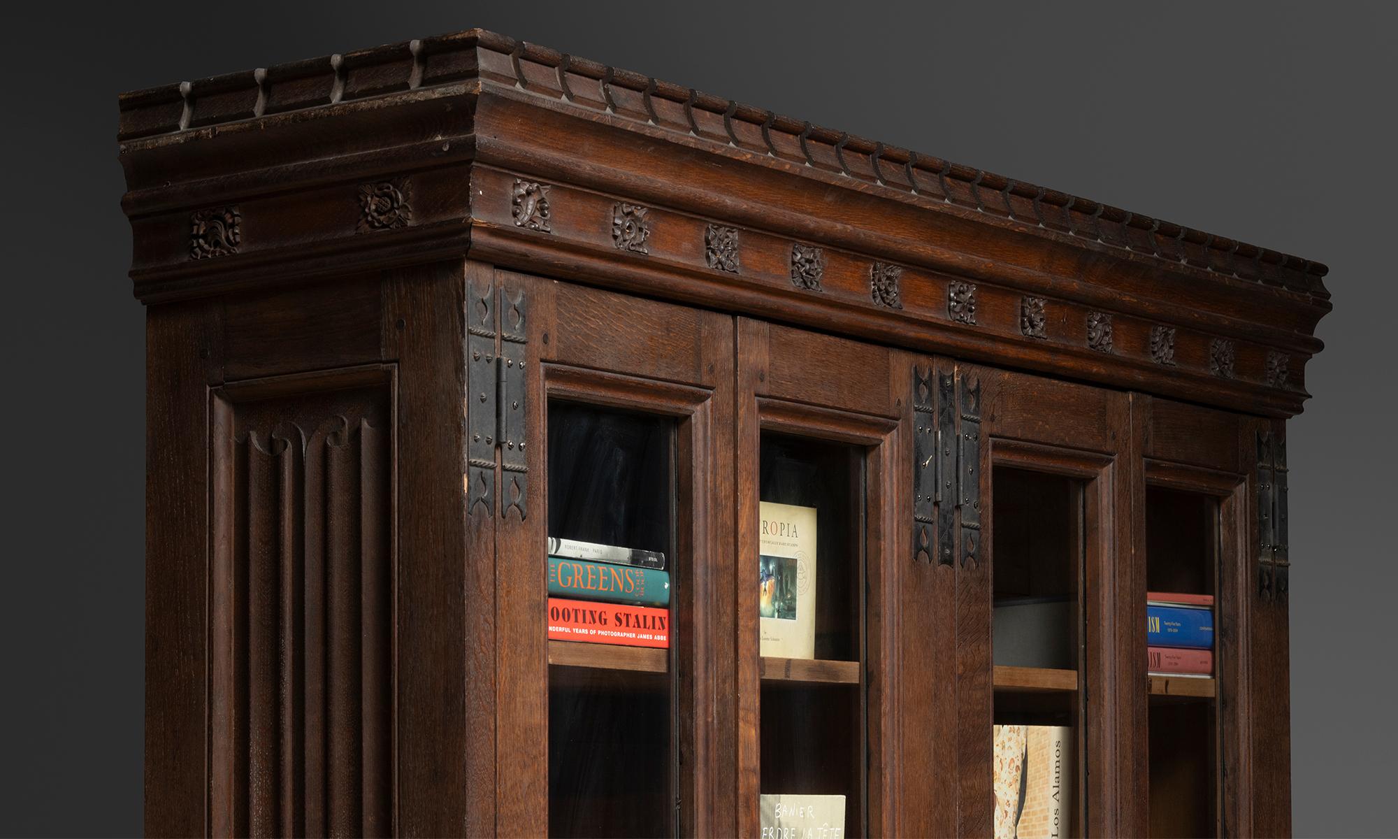 English Massive Oak Bookcases, England 1900 For Sale