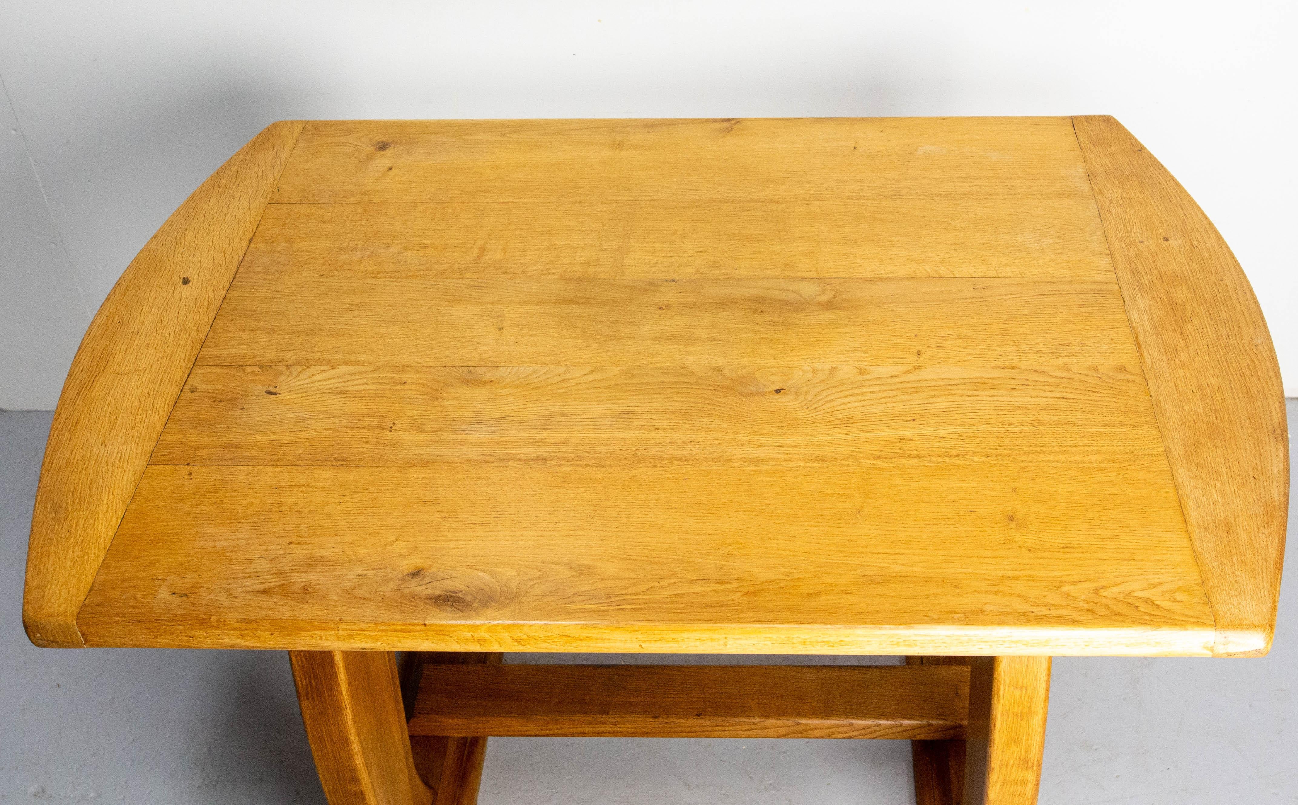 Massive Oak Table Art Nouveau Inspiration, France, Mid-20th Century In Good Condition For Sale In Labrit, Landes