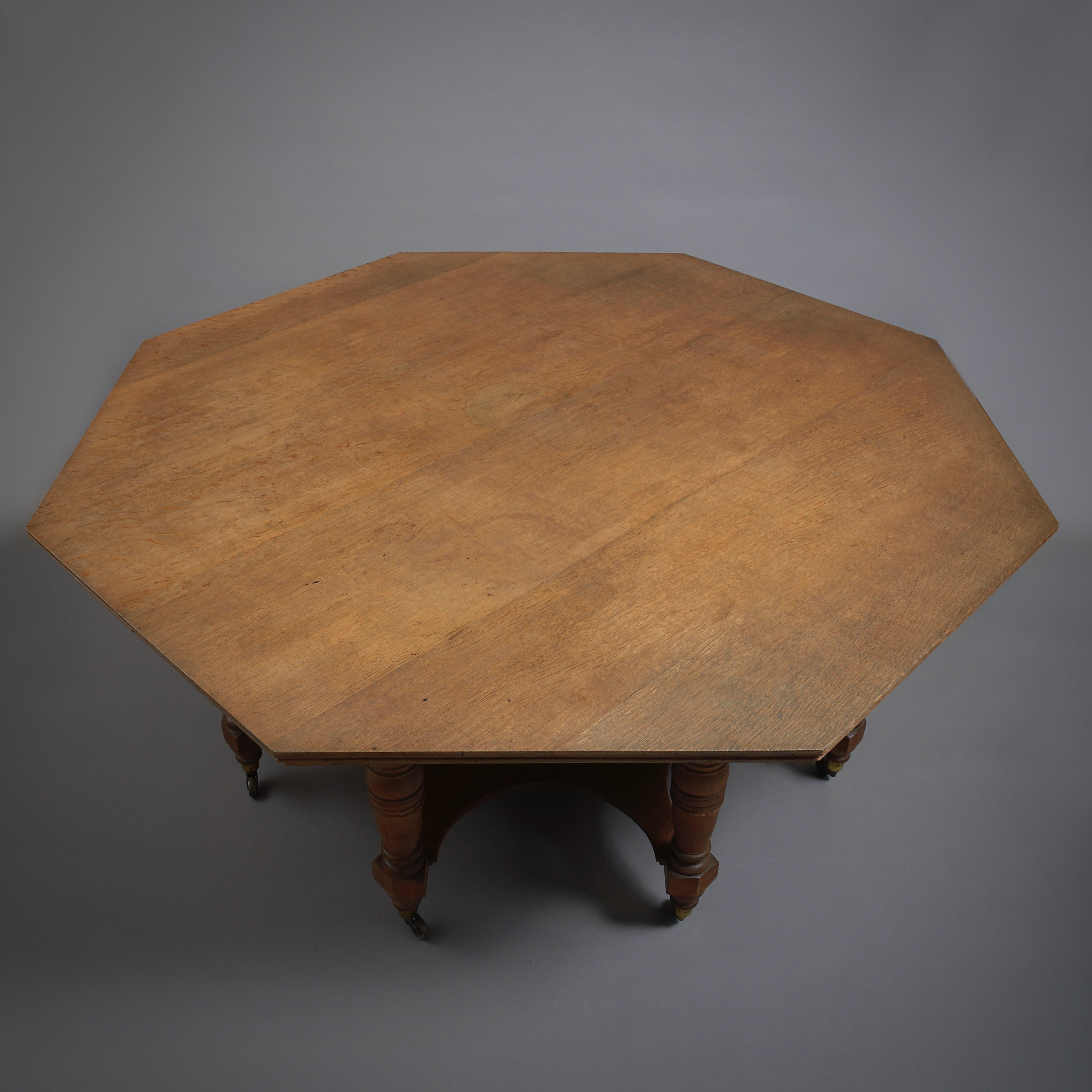 Massive Octagonal Oak Centre Table In Good Condition For Sale In London, GB