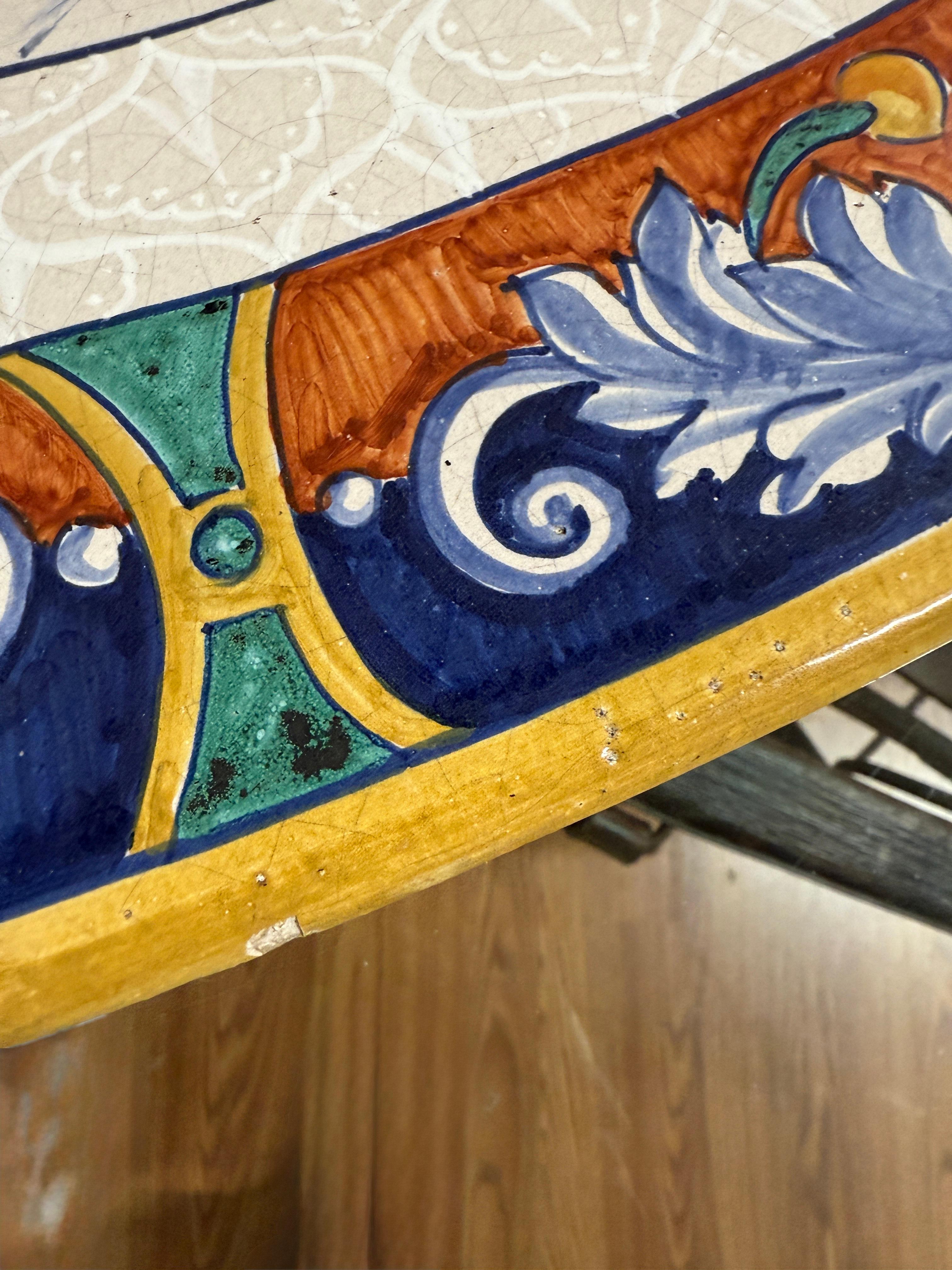 Massiccio piatto in maiolica L'Antica Majolica Italiana Romeo e Giulietta in vendita 4