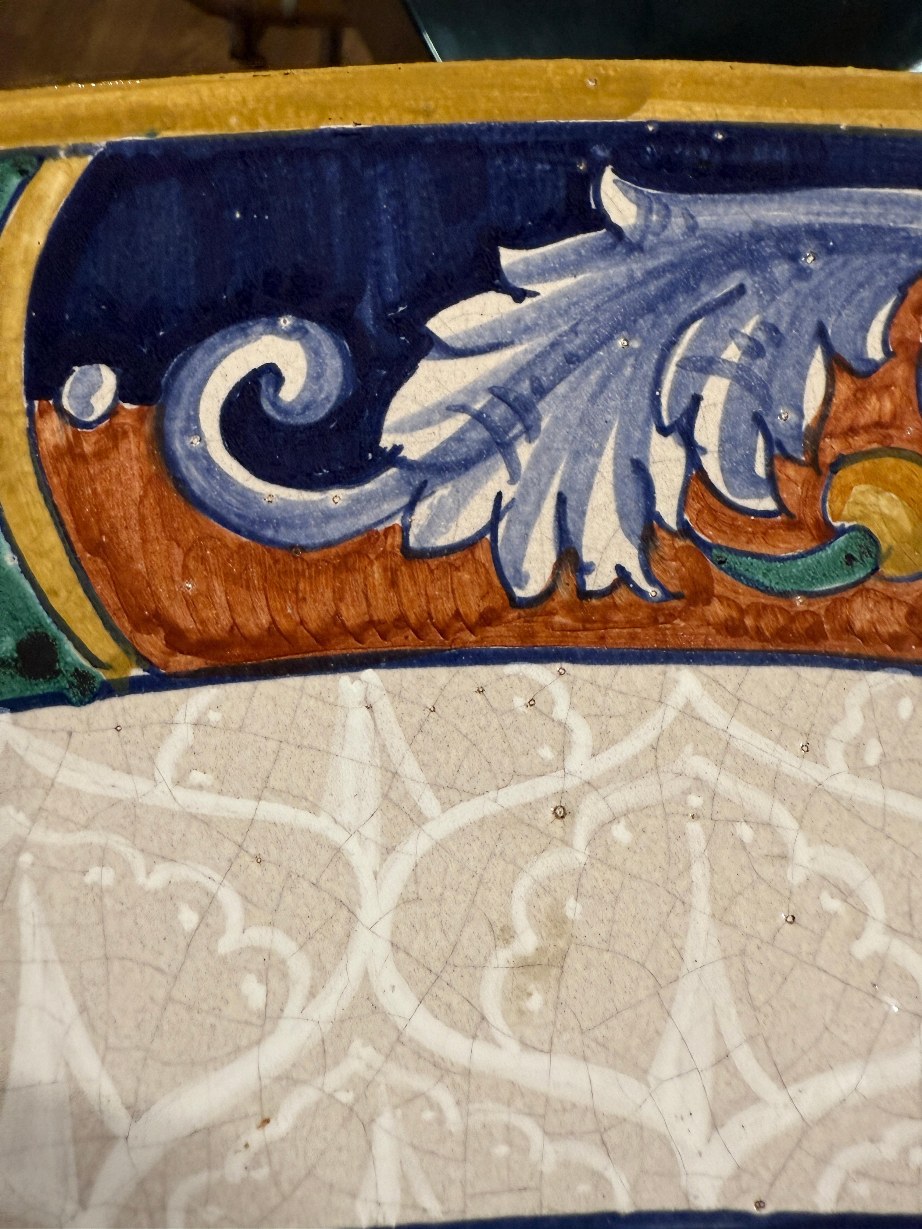 Massiccio piatto in maiolica L'Antica Majolica Italiana Romeo e Giulietta in vendita 2