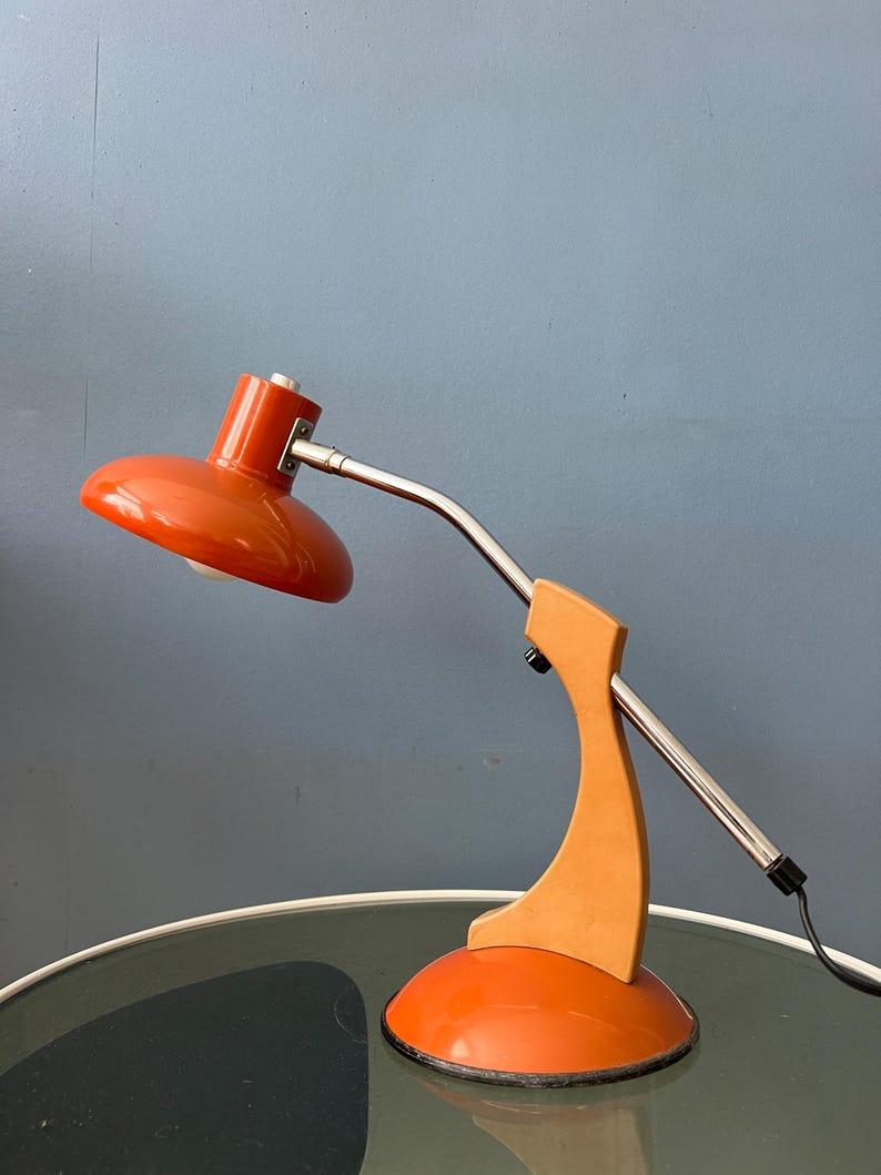 Massive orangefarbene und braune Fase Style Space Age Schreibtischlampe, 1970er Jahre im Zustand „Hervorragend“ im Angebot in ROTTERDAM, ZH