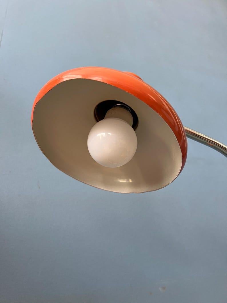 Massive orangefarbene und braune Fase Style Space Age Schreibtischlampe, 1970er Jahre (20. Jahrhundert) im Angebot