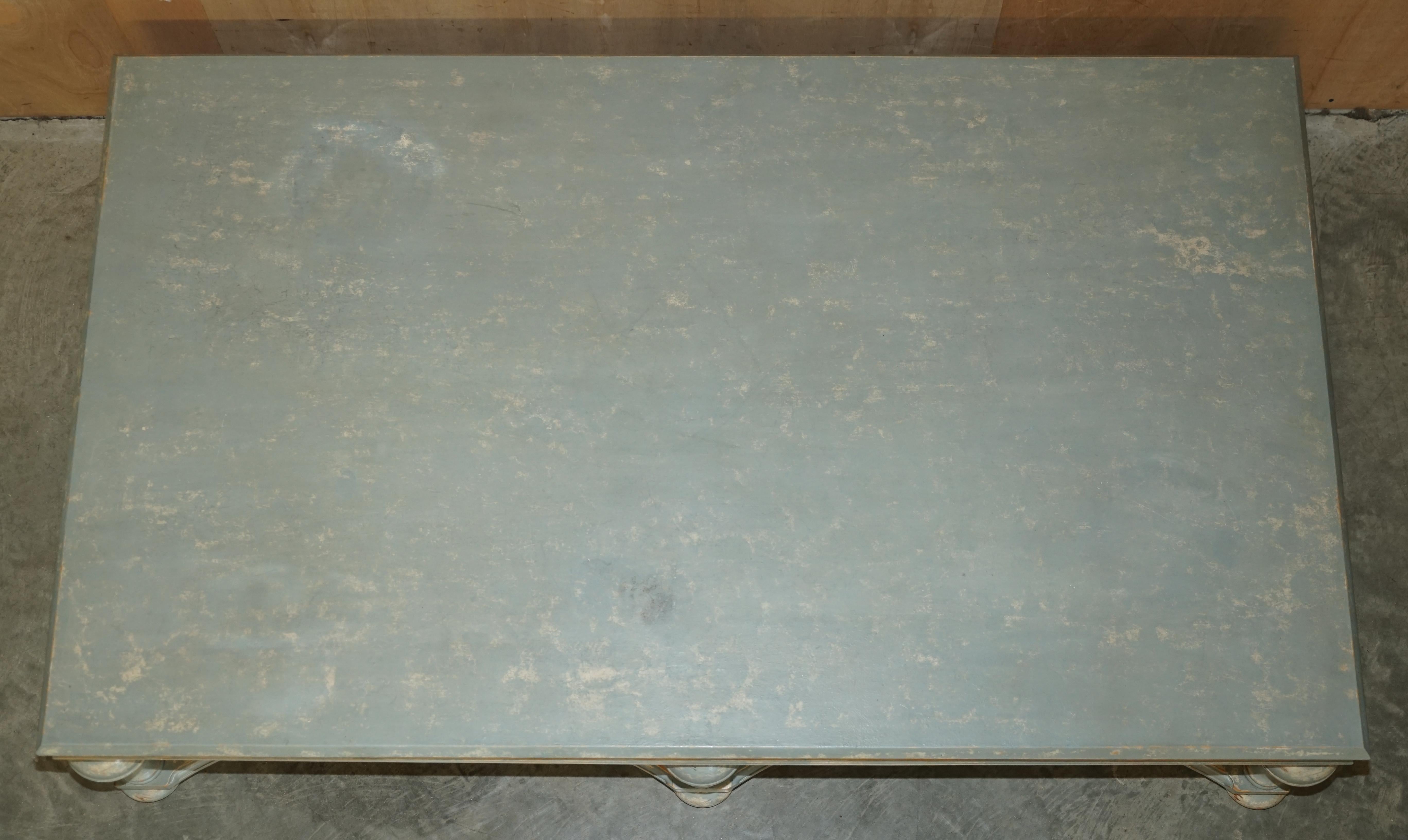 MASSIVER ORIGINALER PAiNT SIX PILLARS LEG FRANZÖSISCHER COUNTRY HOUSE COFFEE TABLE im Angebot 2