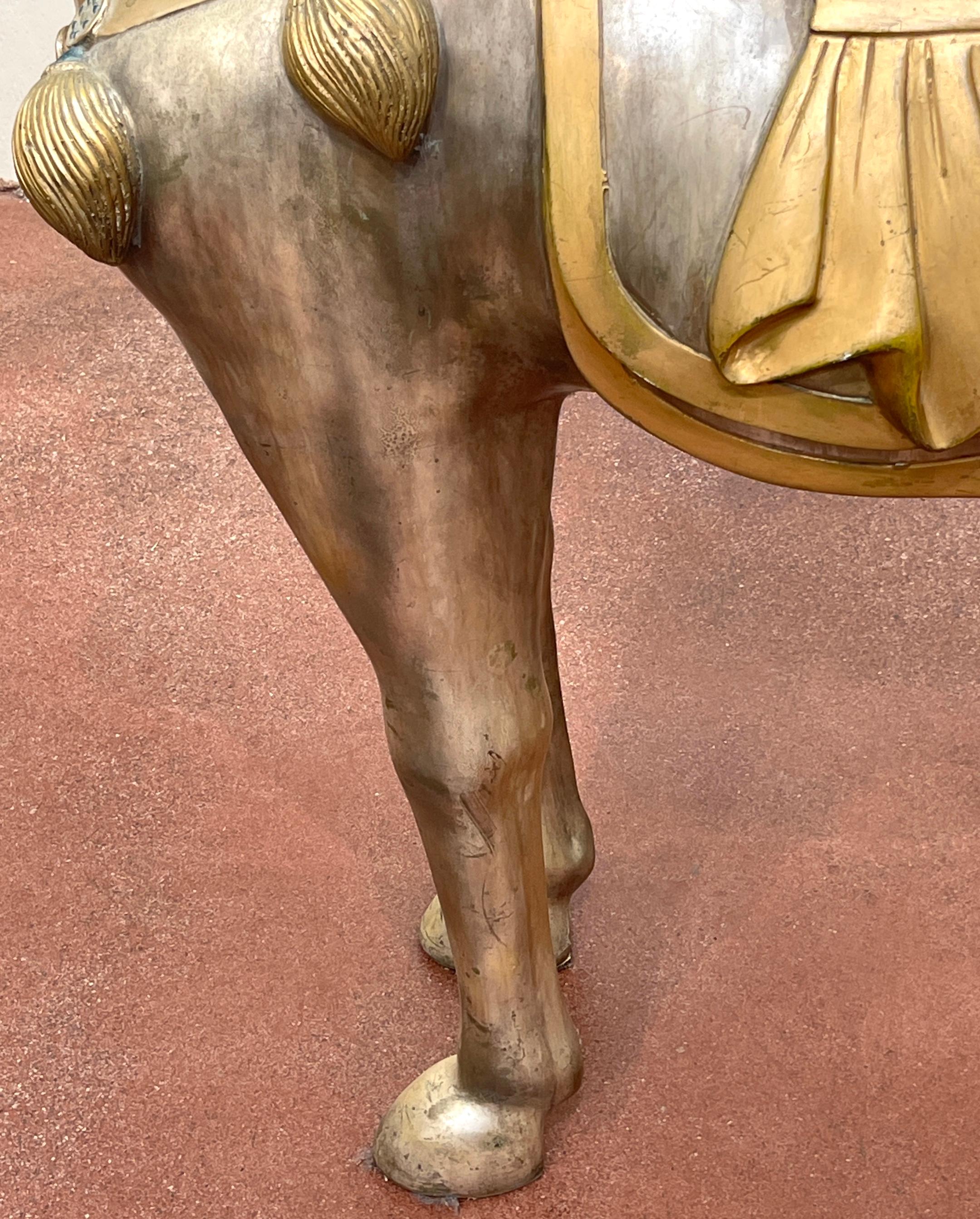 Massives Paar versilberte Bronze & emaillierte Pferde im Tang-Stil aus der Mitte des Jahrhunderts im Angebot 11