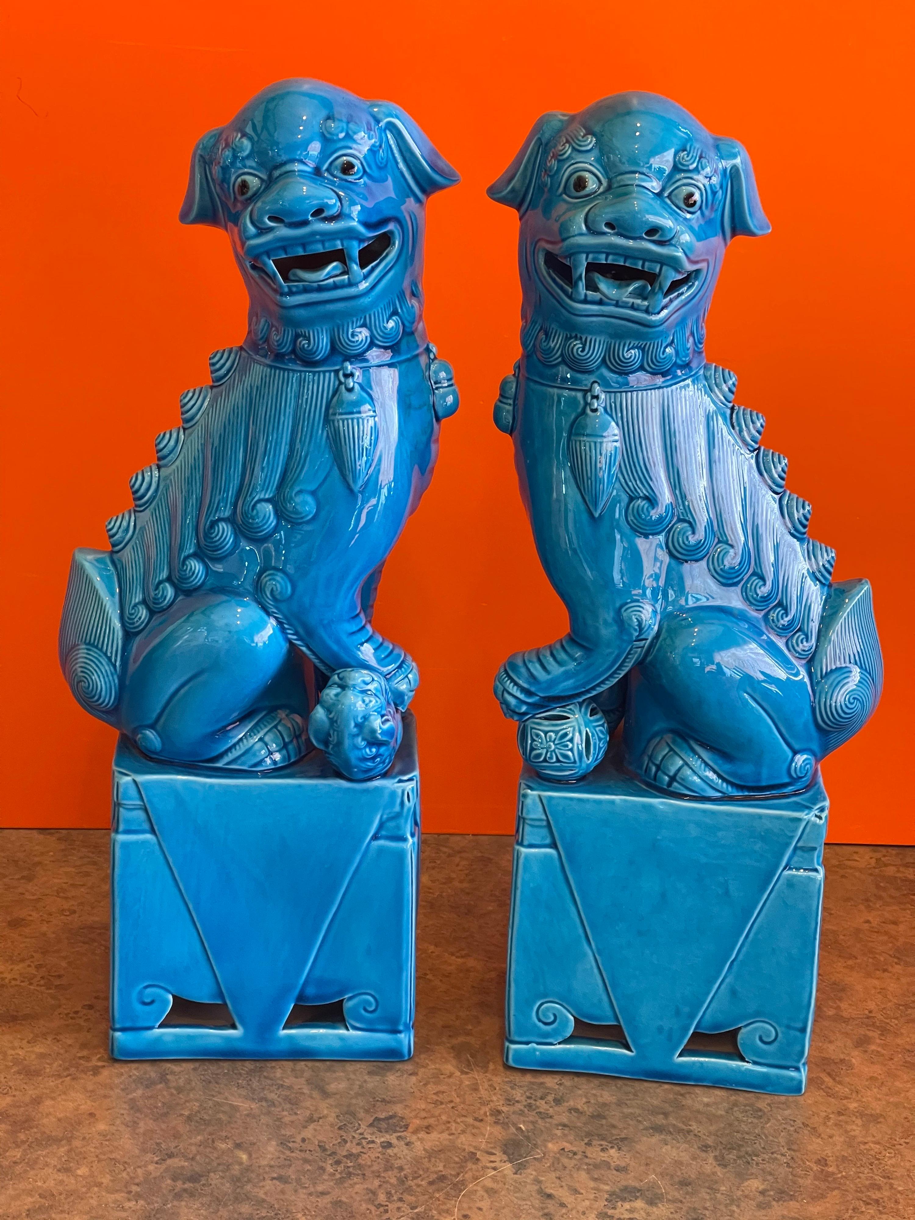 Massive Pair of Vintage Turquoise Blue Ceramic Foo Dog Sculptures In Good Condition In San Diego, CA
