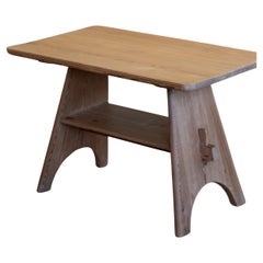 Mesa auxiliar/de café masiva de madera de pino, Noruega, años 60