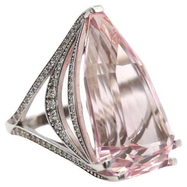 Anillo de diamantes masivo de Morganita rosa natural de 42 quilates, 2022 en venta