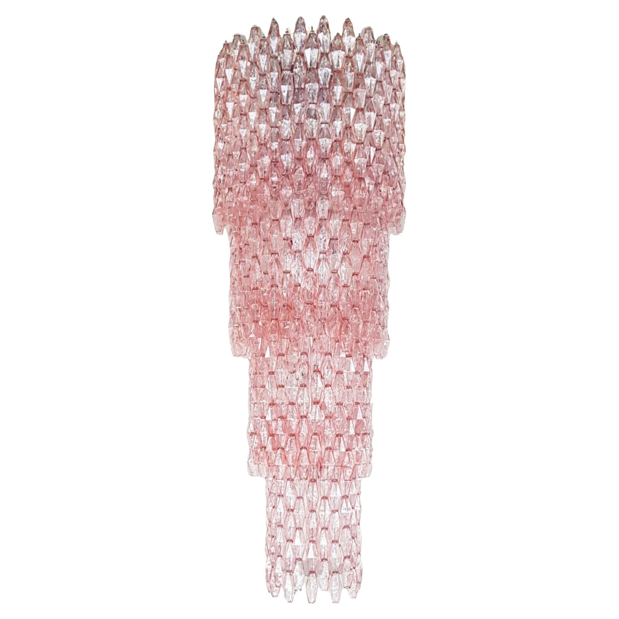 Massiccio lampadario rosa Poliedri