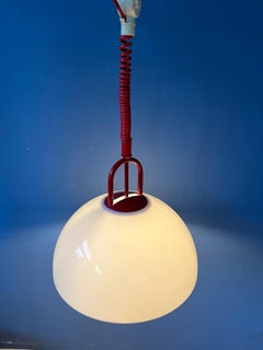 Lampe suspendue à cadre rouge massif avec abat-jour en plexiglas blanc, 1970