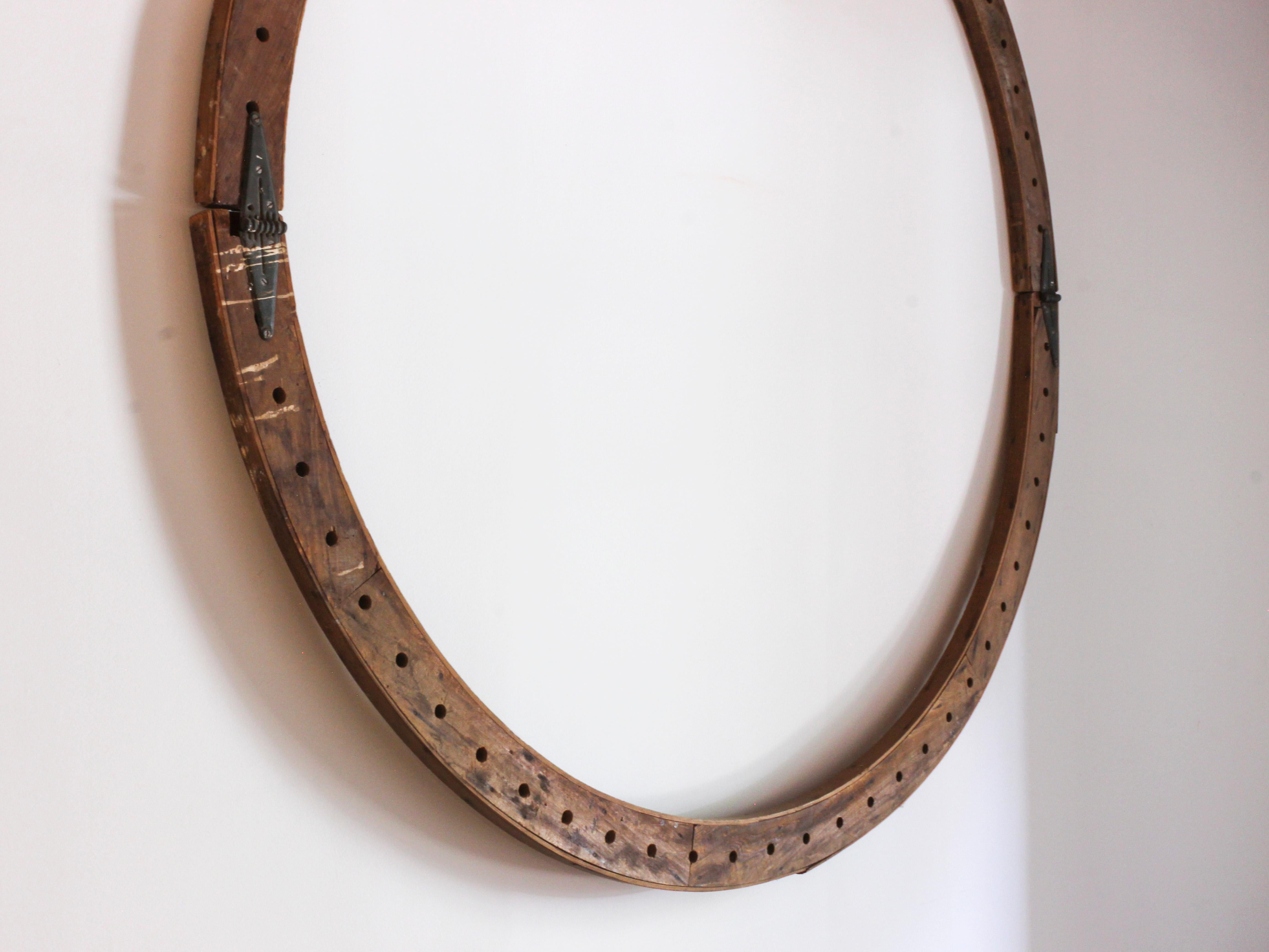 Early 20th Century Massive Rustic Oak Circle with Hinges In Good Condition For Sale In Chicago, IL