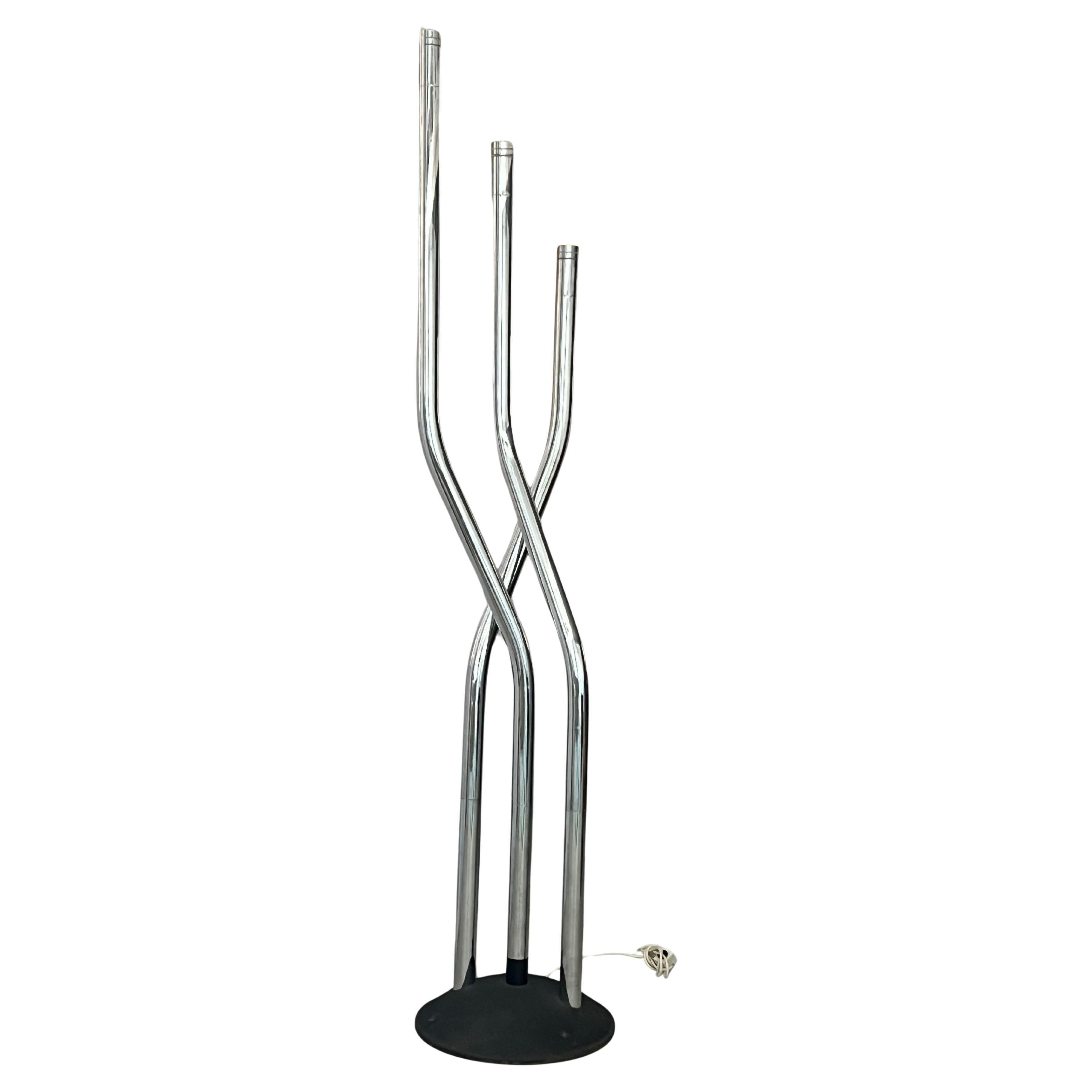 Grand lampadaire sculptural chromé, bras réglables, pièce de collection italienne en vente