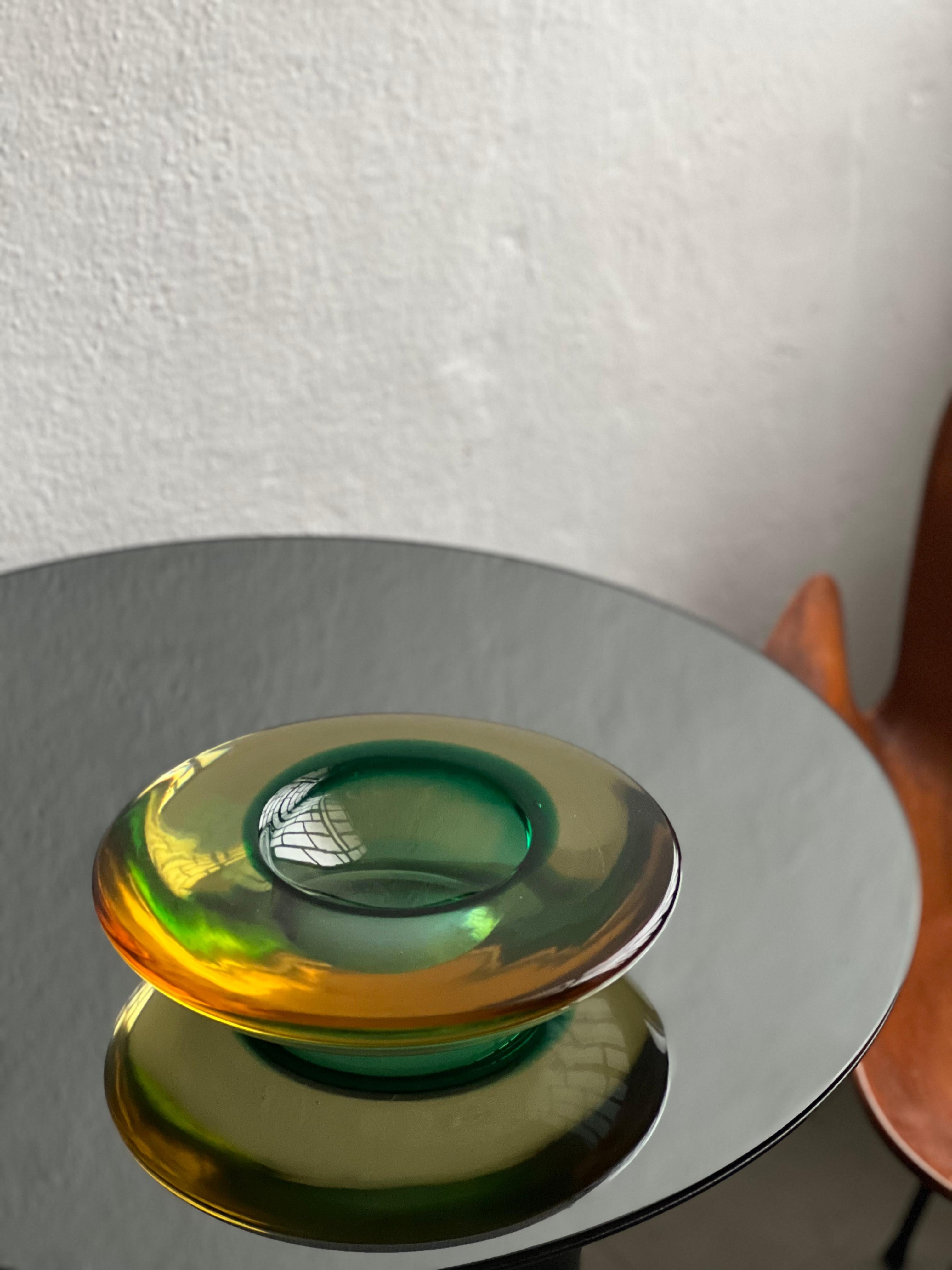 Gran cuenco escultórico de cristal de Murano de Antonio da Ros Cenedese, fabricado en Italia Vidrio en venta