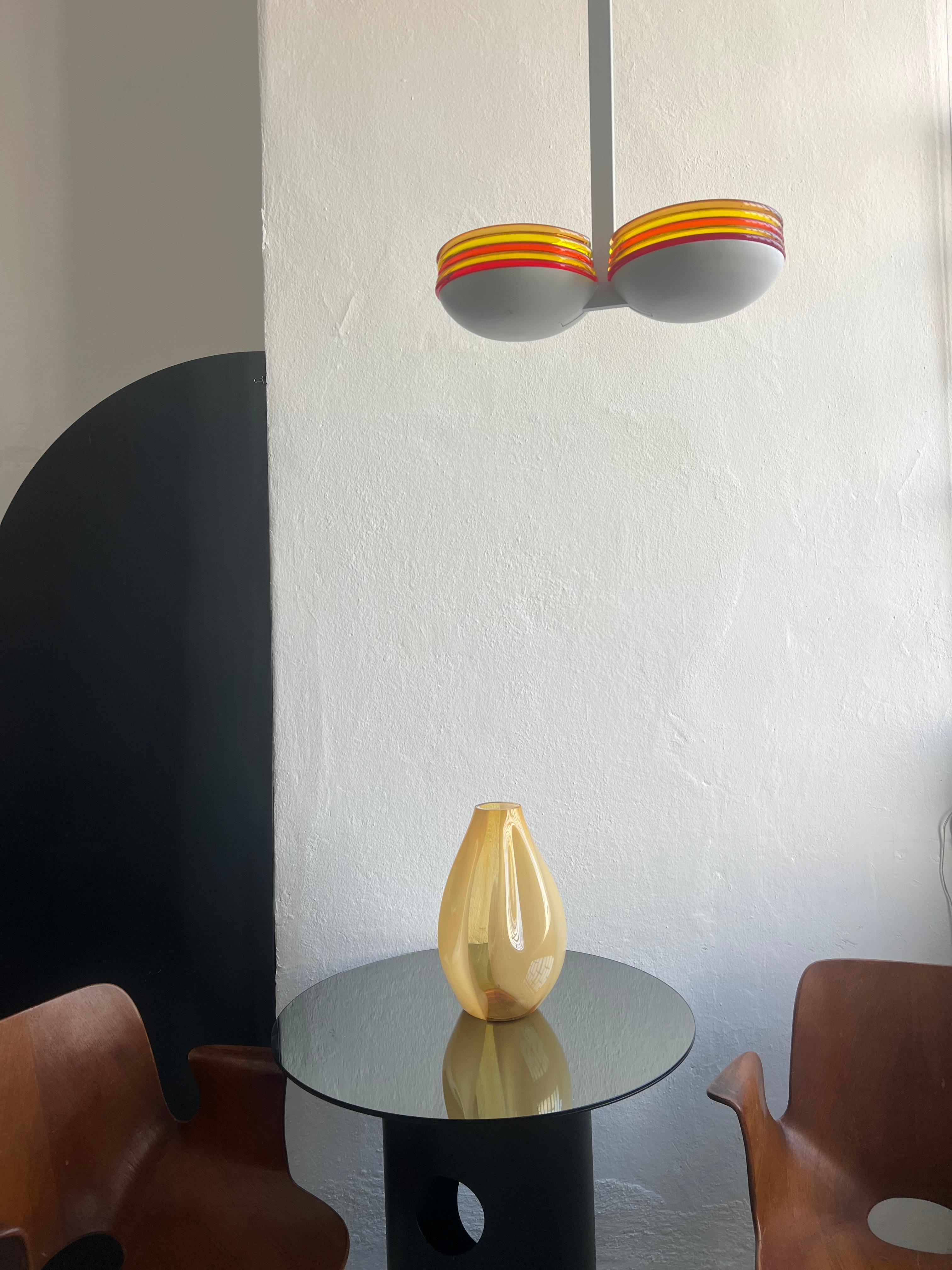 Vaso giallo scultoreo massiccio, Murano 