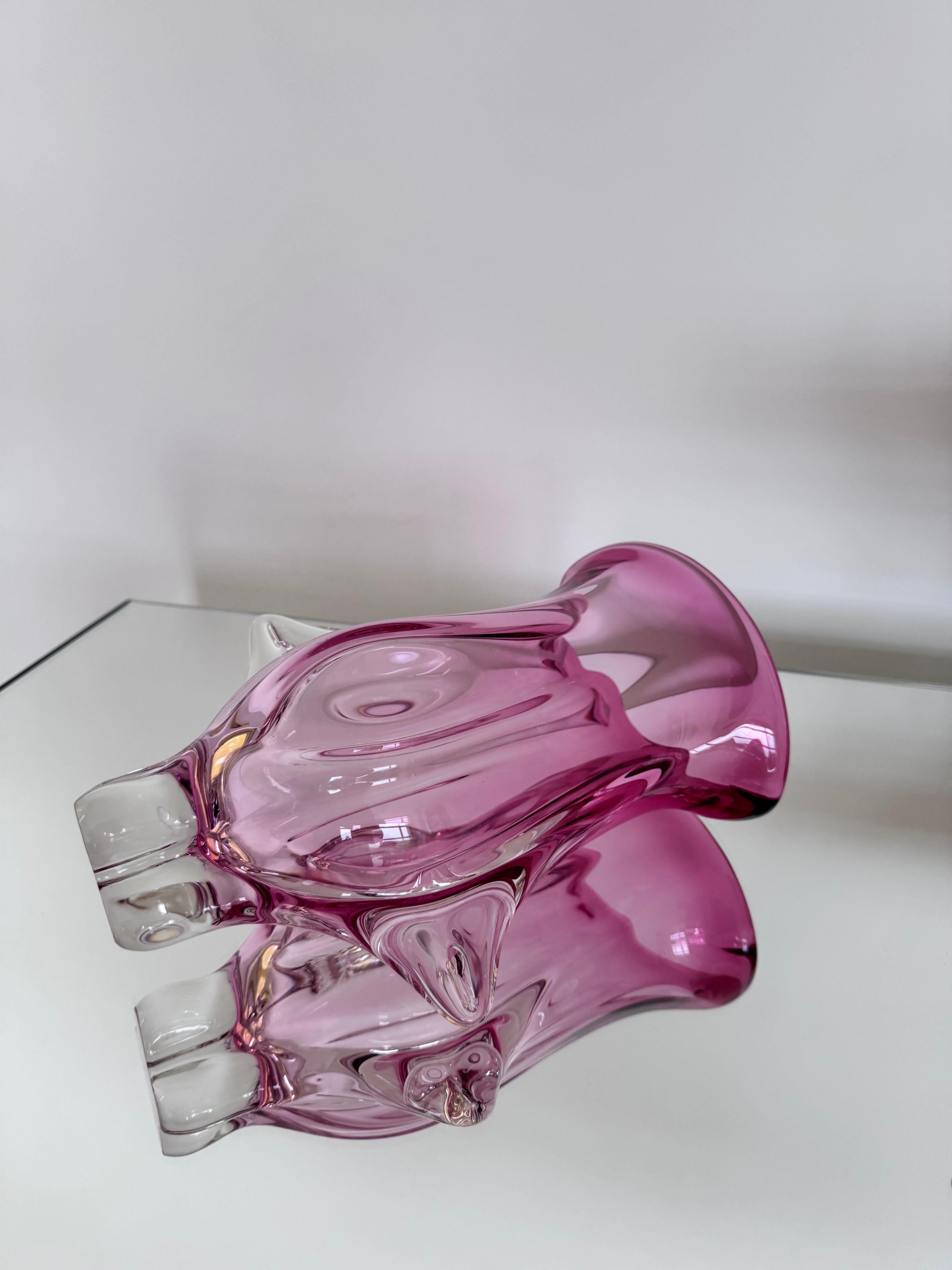 Vase massif en rose sculptural, Murano  