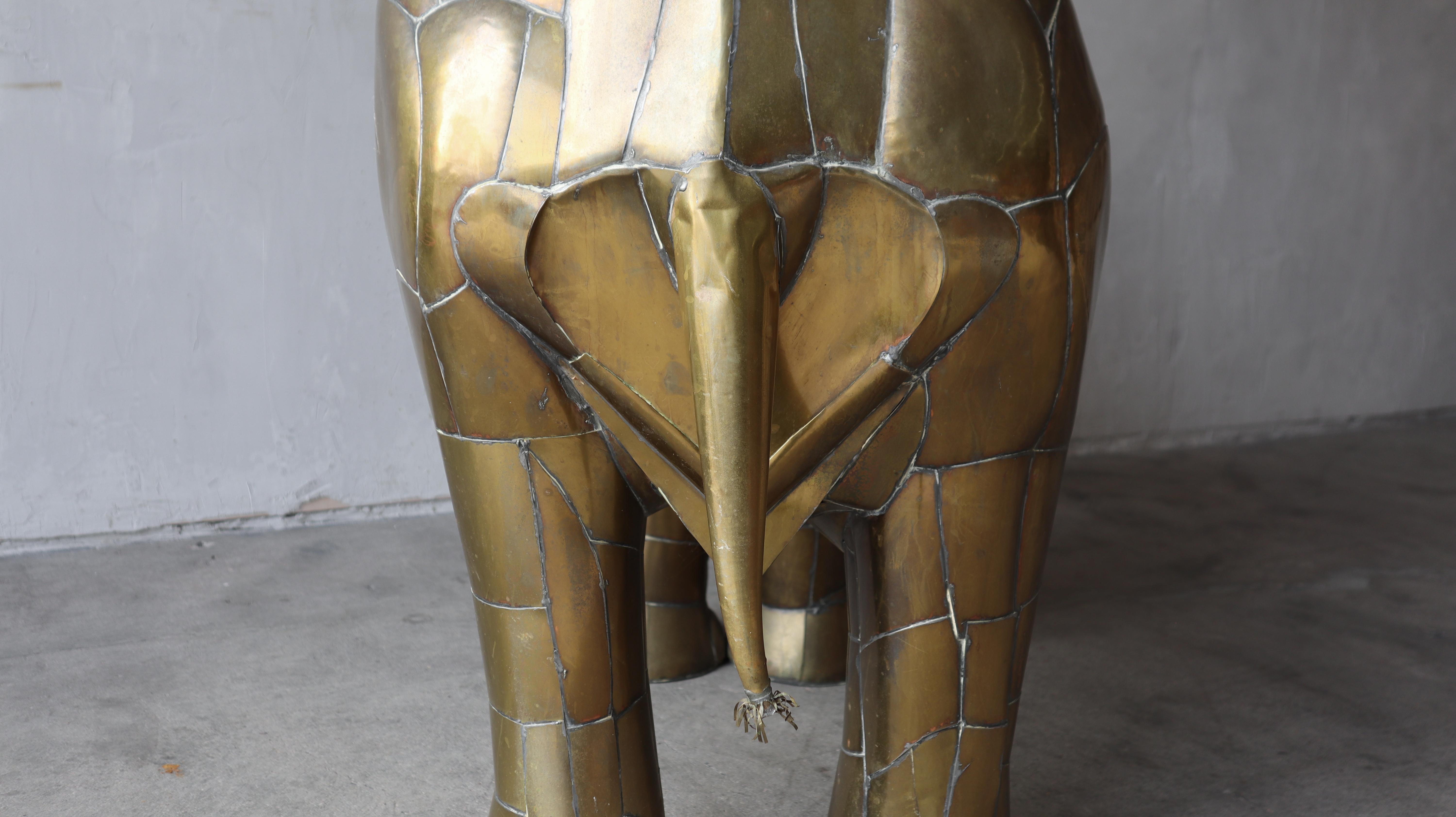 Massiccia scultura di elefante in rame e ottone di Sergio Bustamante in vendita 8