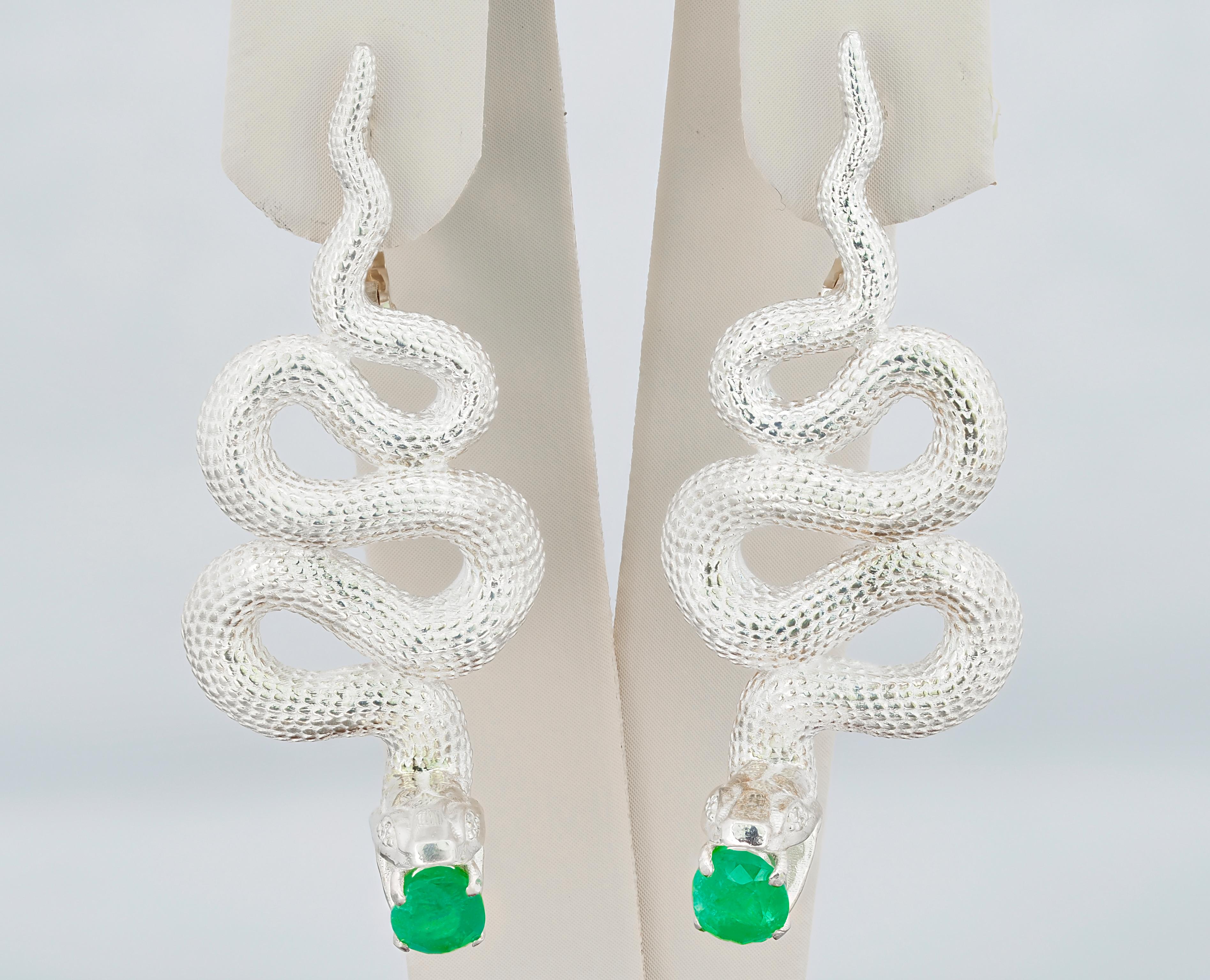Oval Cut Emerald earrings. Massive Snake Earrings with Emeralds and Diamonds For Sale