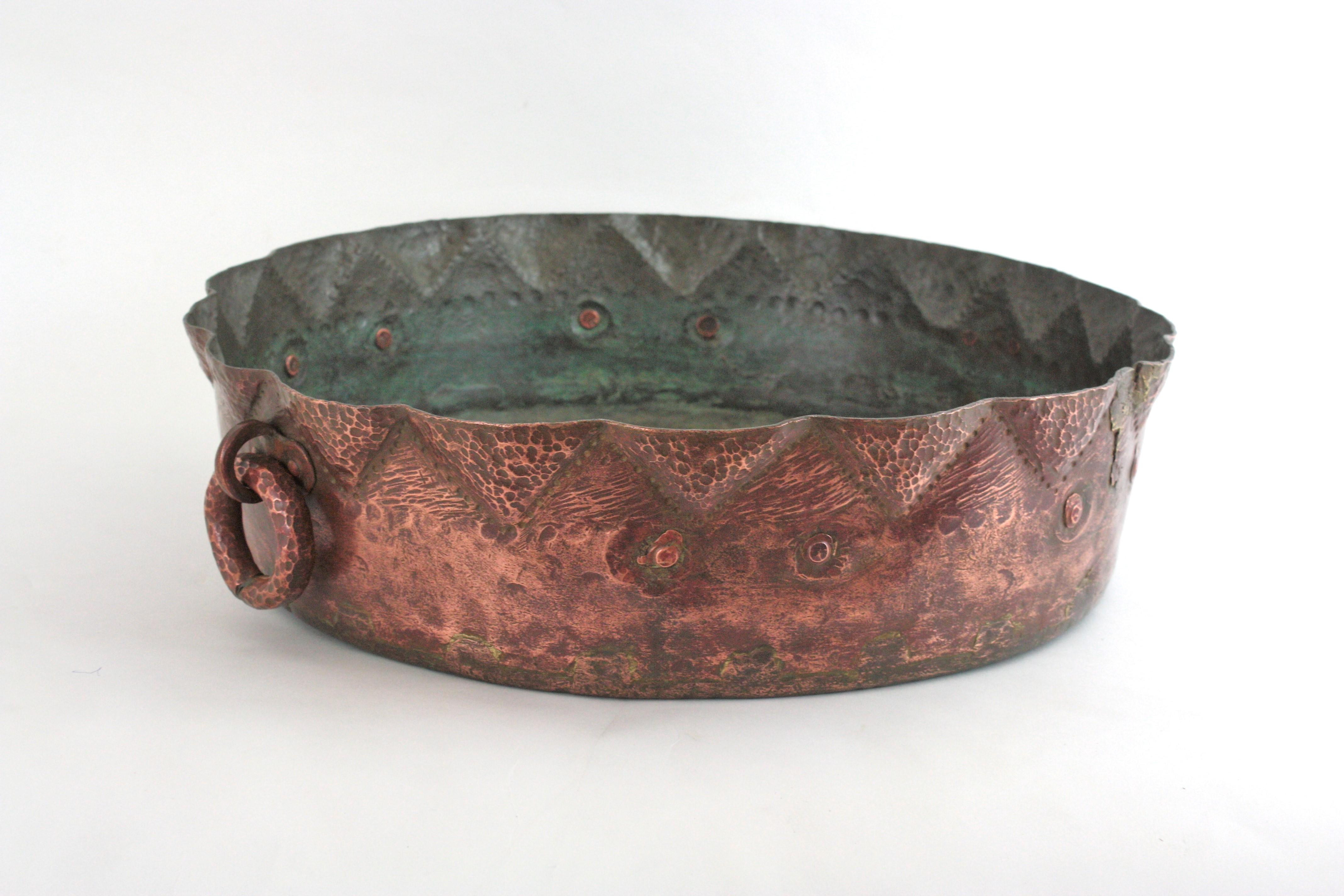 Massive Spanish Copper Cauldron / Wine Cooler / Drinks Stand For Sale 7